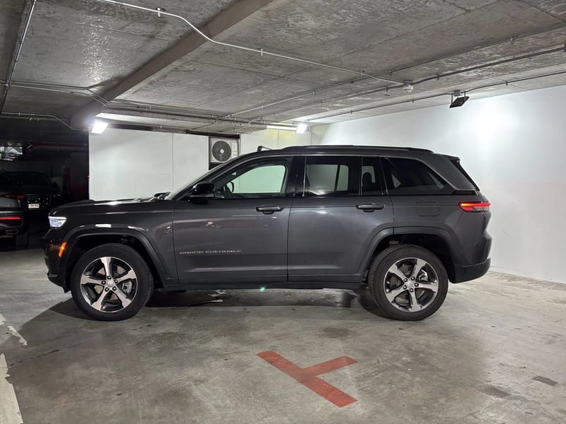 Jeep GRAND CHEROKEE 3.6 LIMITED L 4WD 3ROW AT 5P 2024 - Imagen 14 de 20