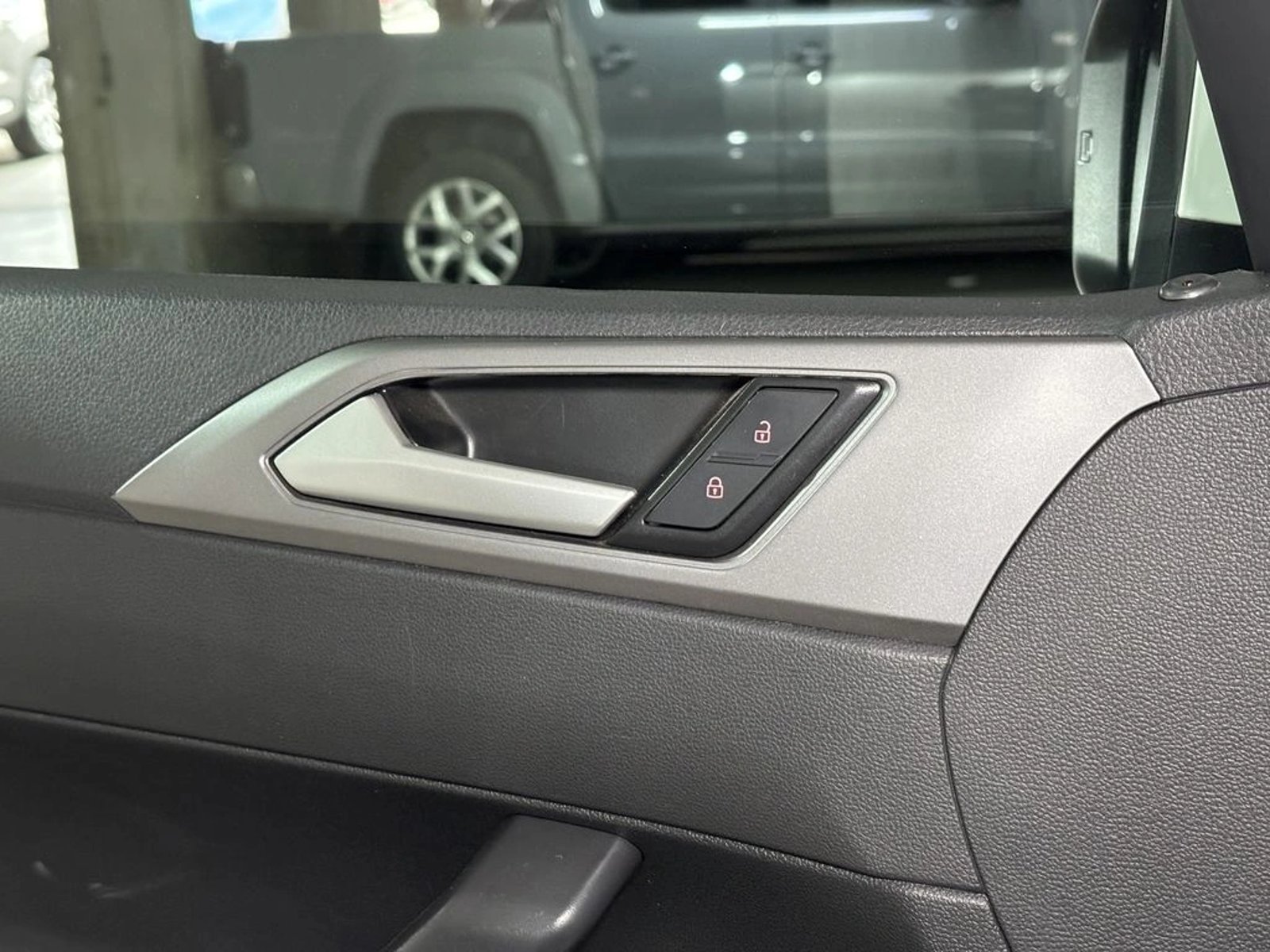 Volkswagen NIVUS 1.0 TSI AT Comfortline 2023 - Imagen 17 de 17
