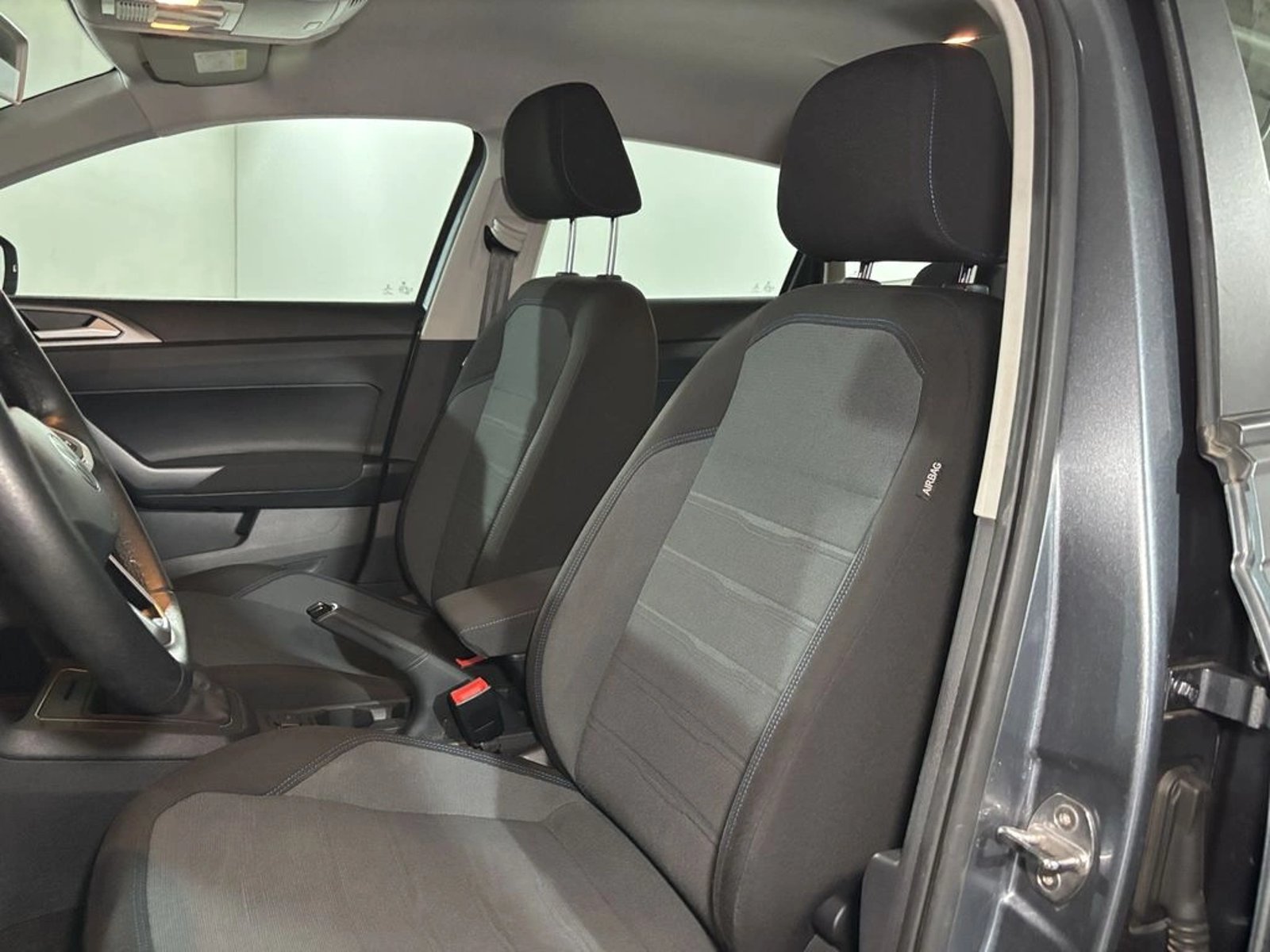 VOLKSWAGEN NIVUS 1.0 HIGHLINE HERO AT 2024 - Imagen 10 de 17