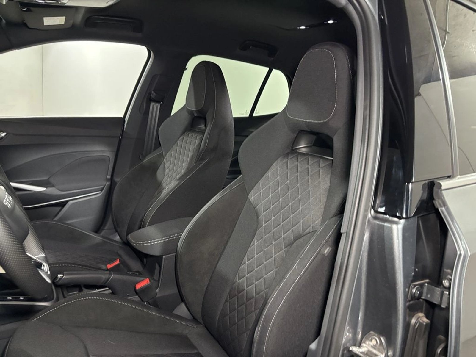 Skoda FABIA 1.0 TSI AT - Design 2026 - Imagen 10 de 16