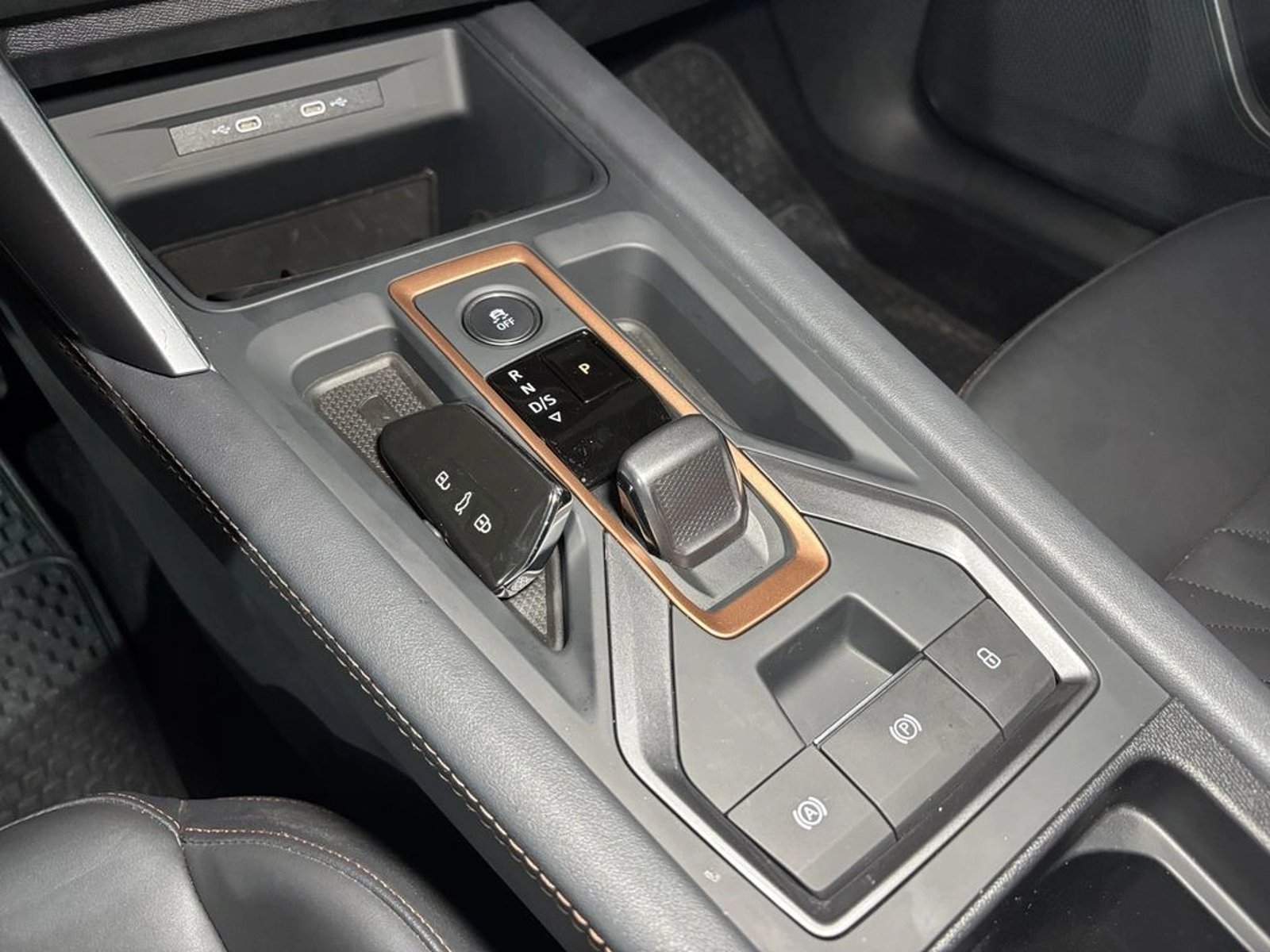 Cupra LEÓN VZ 2.0 TSI AT 2026 - Imagen 14 de 19