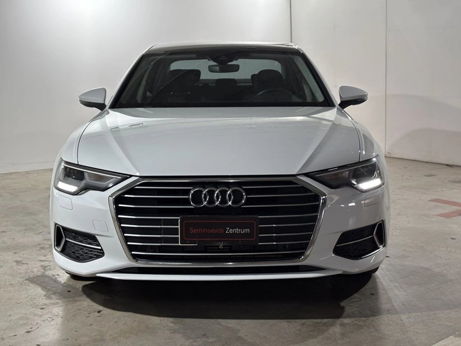 Audi A6 2.0 40 TFSI SPORT AT 2022 - Foto 2 de 18