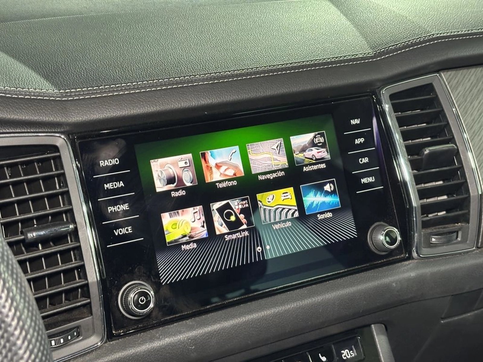 SKODA KODIAQ 2.0 TSI STYLE AT 4X4 2023 - Imagen 17 de 20