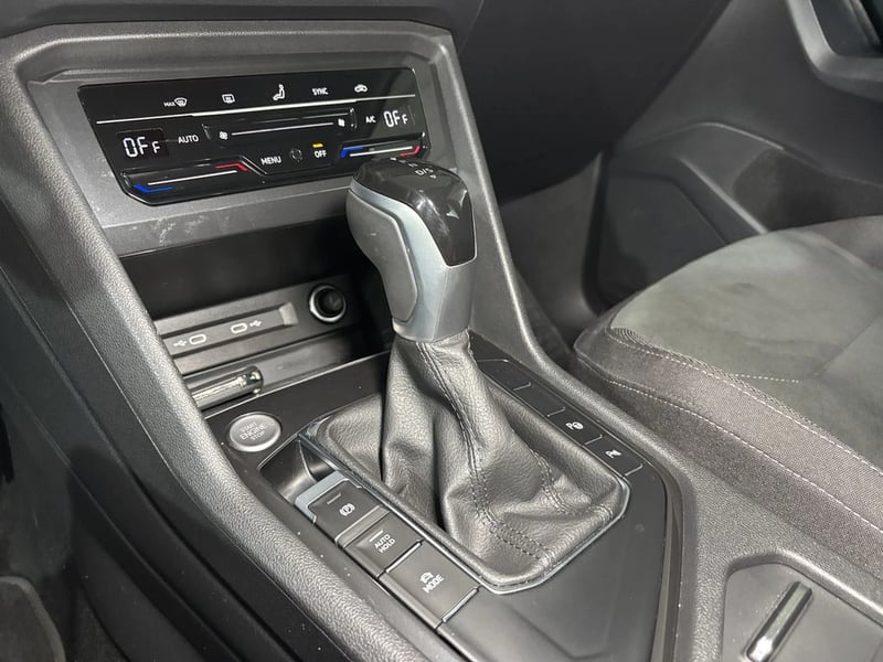 Volkswagen TIGUAN 1.4 TSI AT Highline 2024 - Imagen 13 de 18