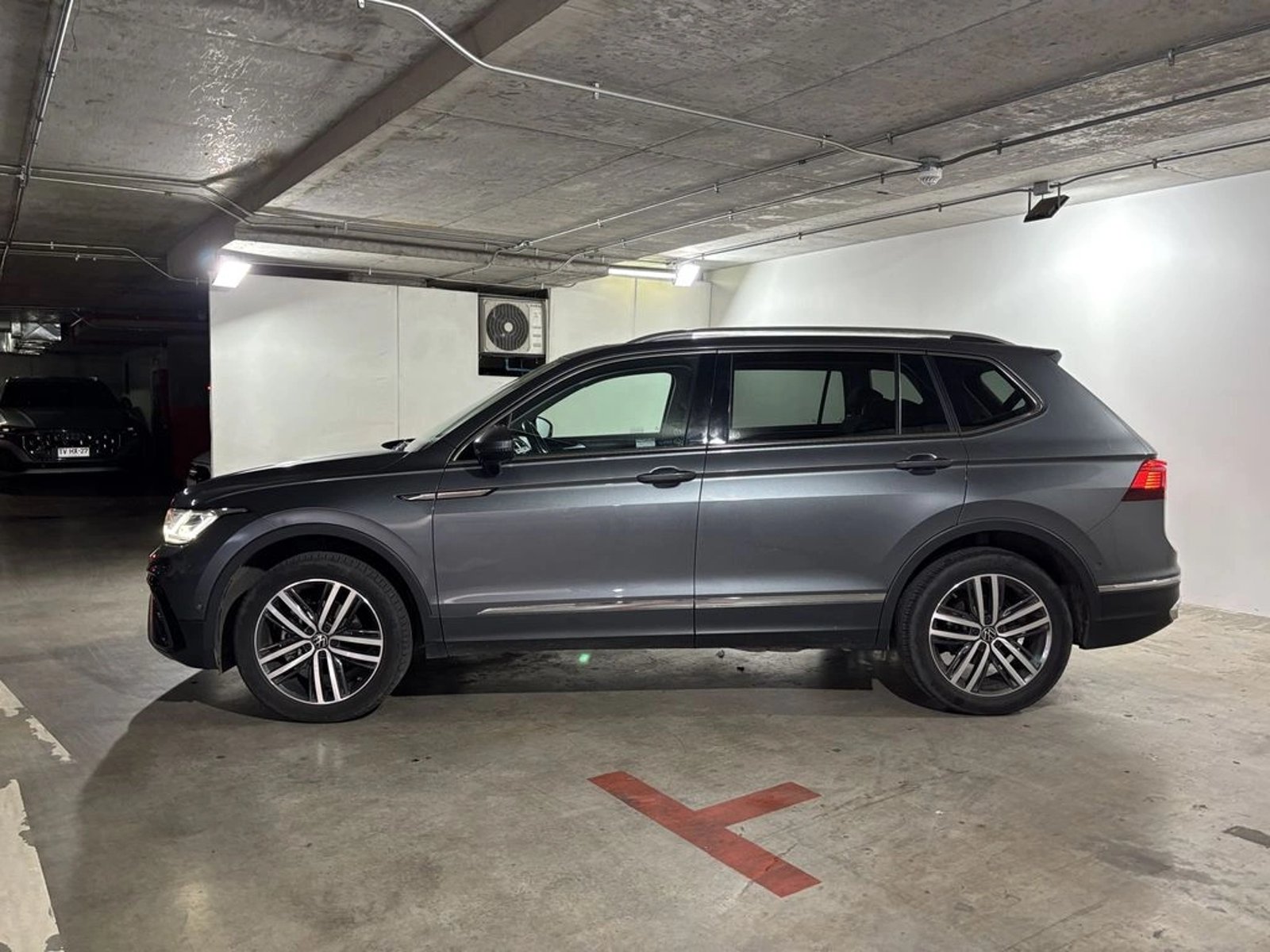 Volkswagen TIGUAN TSI 4X2 1.4 AUT 2023 - Imagen 10 de 18