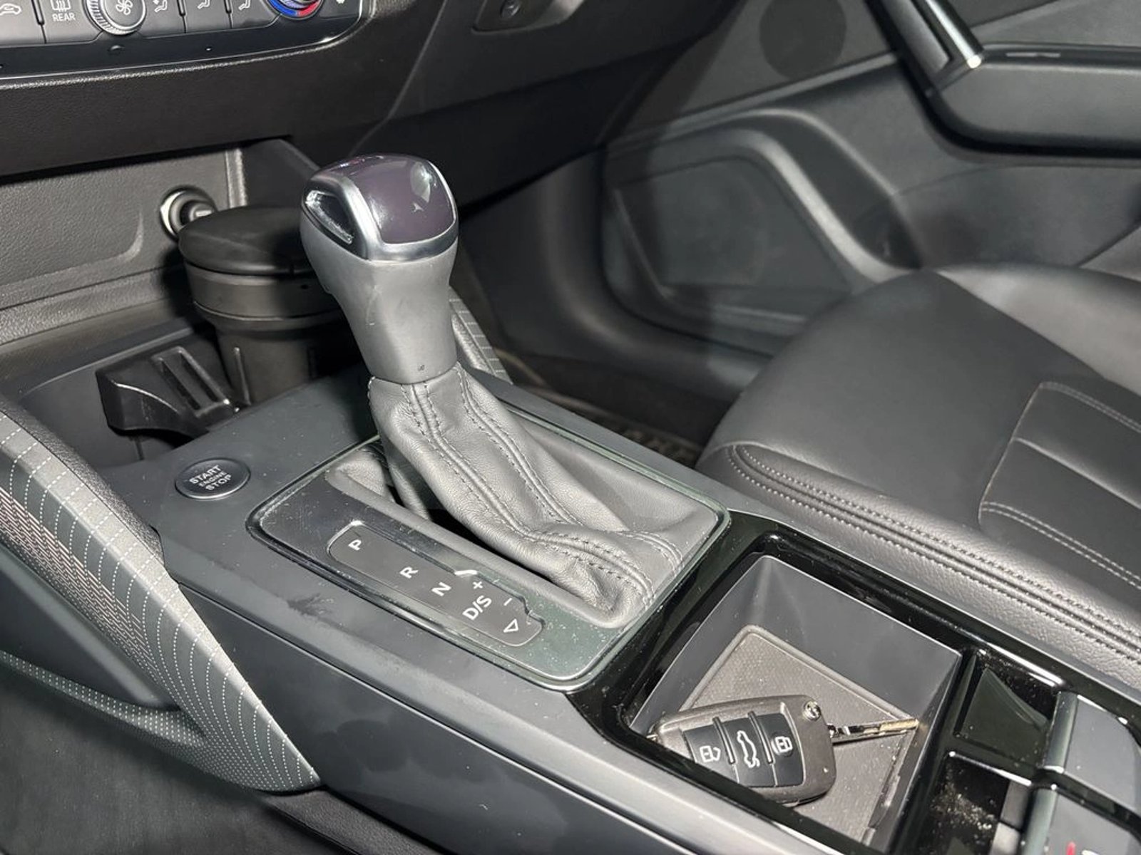 Audi Q2 PI 35 TFSI Sport 2025 - Imagen 11 de 16