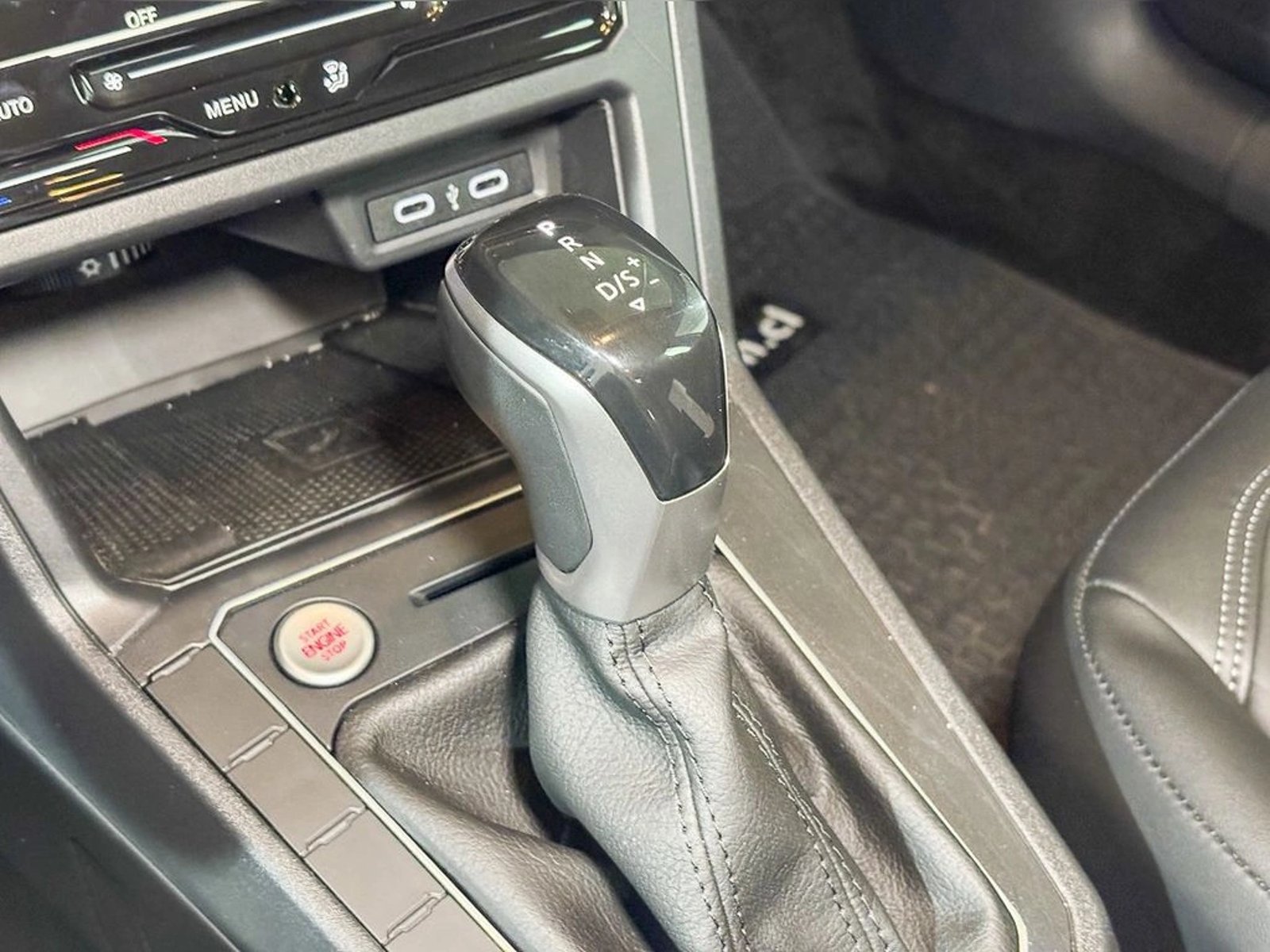 VOLKSWAGEN POLO 1.0 TSI AT Highline 2026 - Imagen 12 de 17