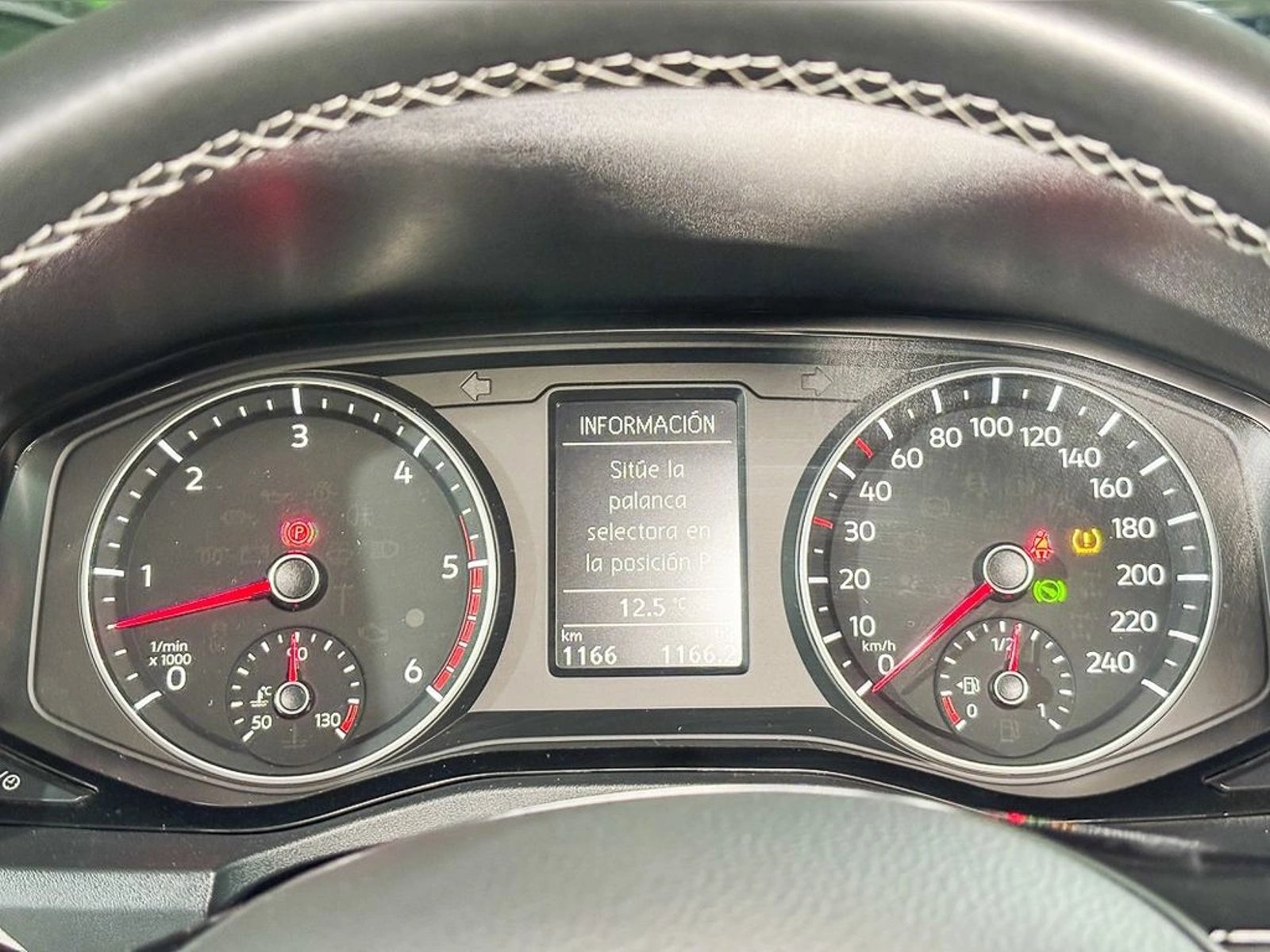VOLKSWAGEN AMAROK V6 3.0 TDI AT Highline 4Motion 2026 - Imagen 17 de 19
