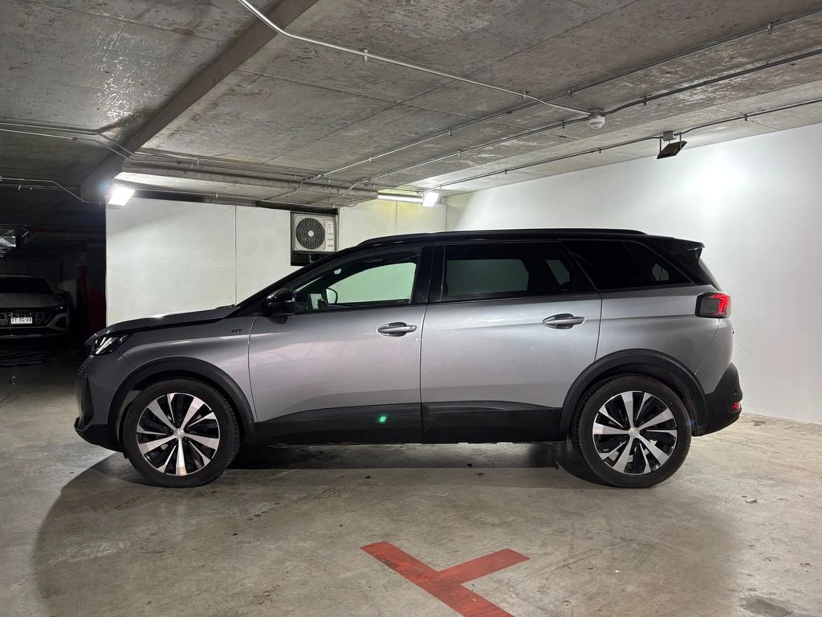 Peugeot 5008 PURETECH 180 EAT8 1.6 AUT 2023 - Imagen 12 de 20