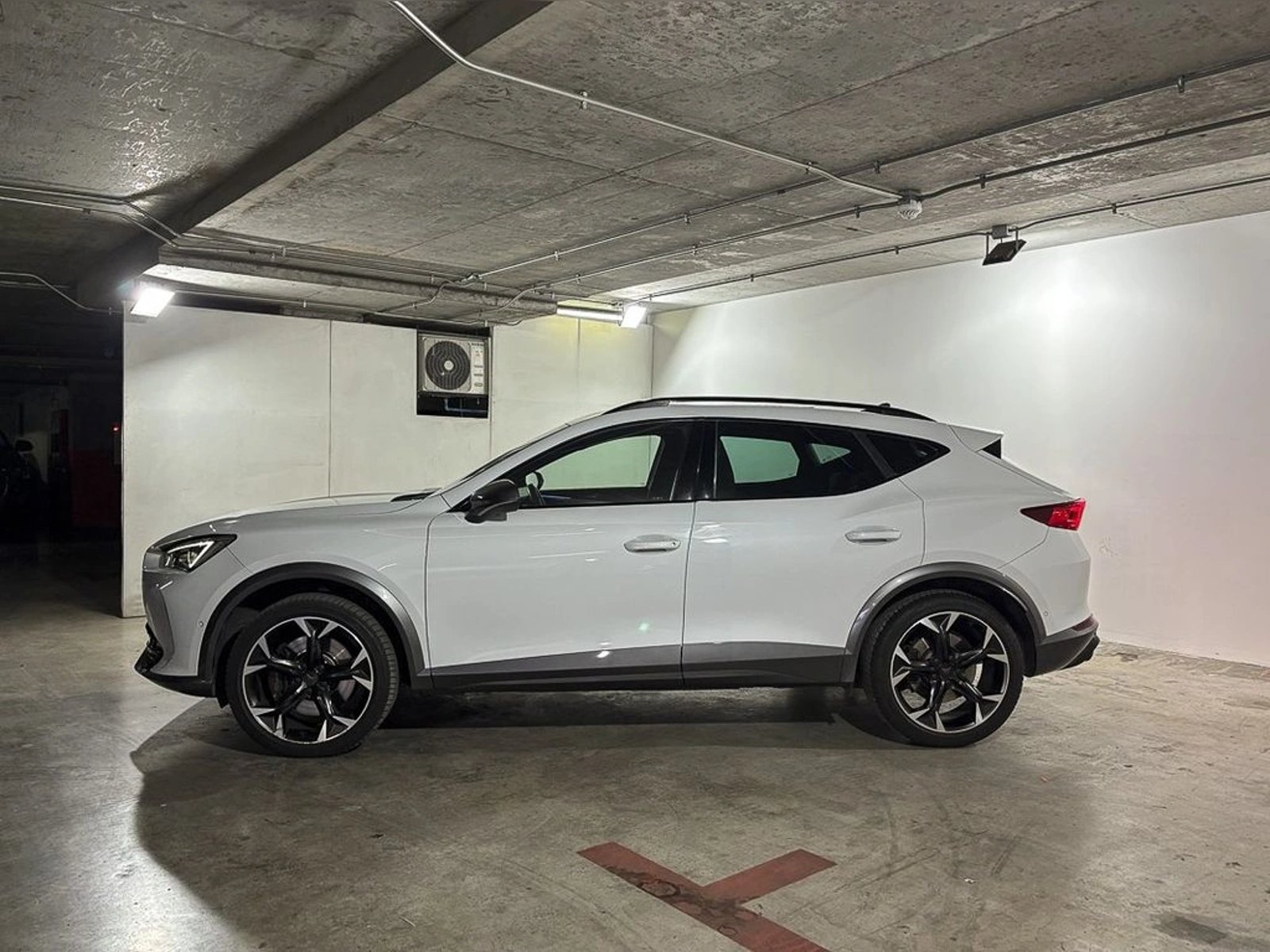 CUPRA FORMENTOR VZ 4DRIVE 4X4 2.0 AUT 2024 - Imagen 8 de 16