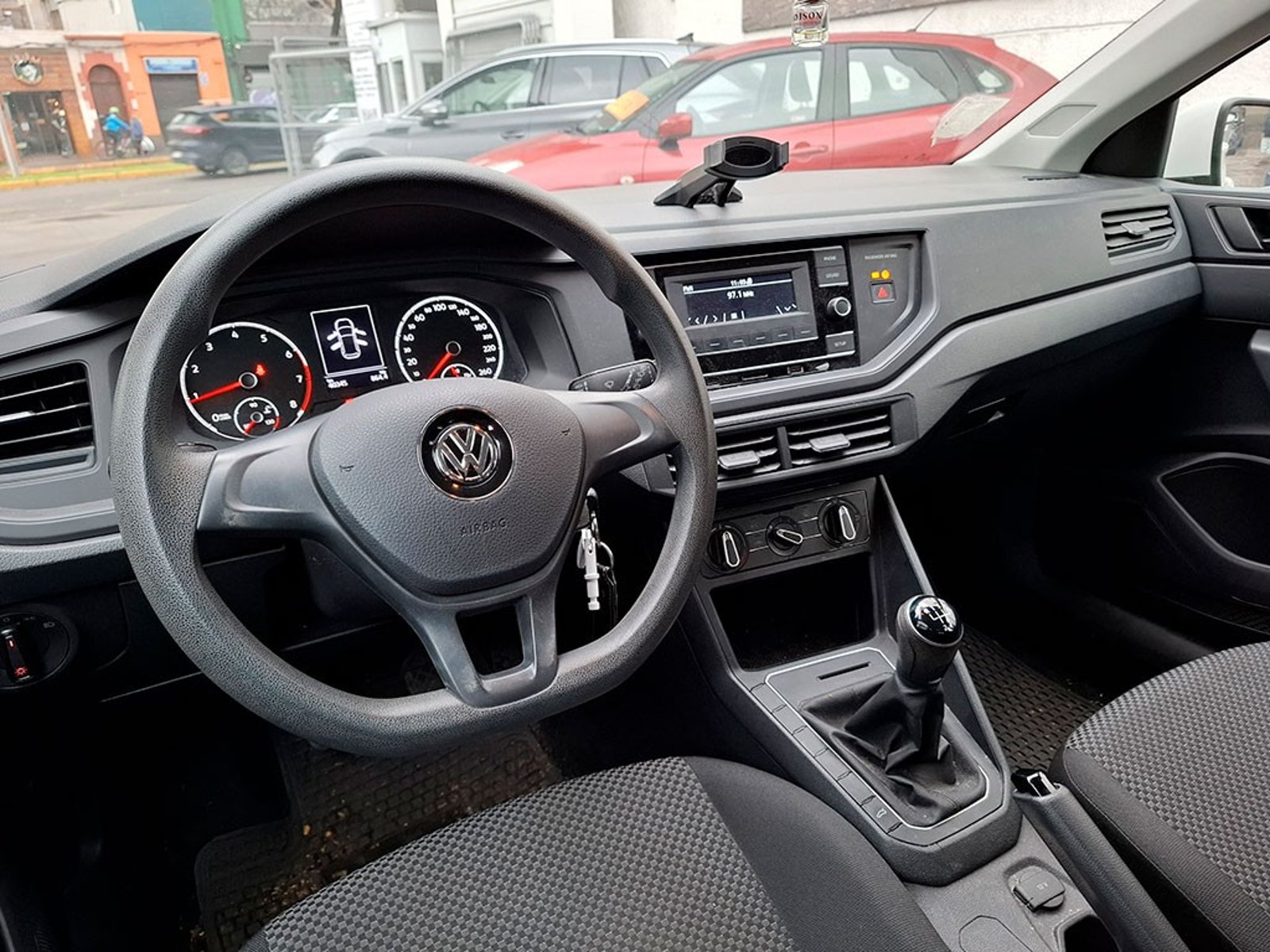 Volkswagen POLO 1.6 TRENDLINE MT 2021 - Imagen 9 de 20