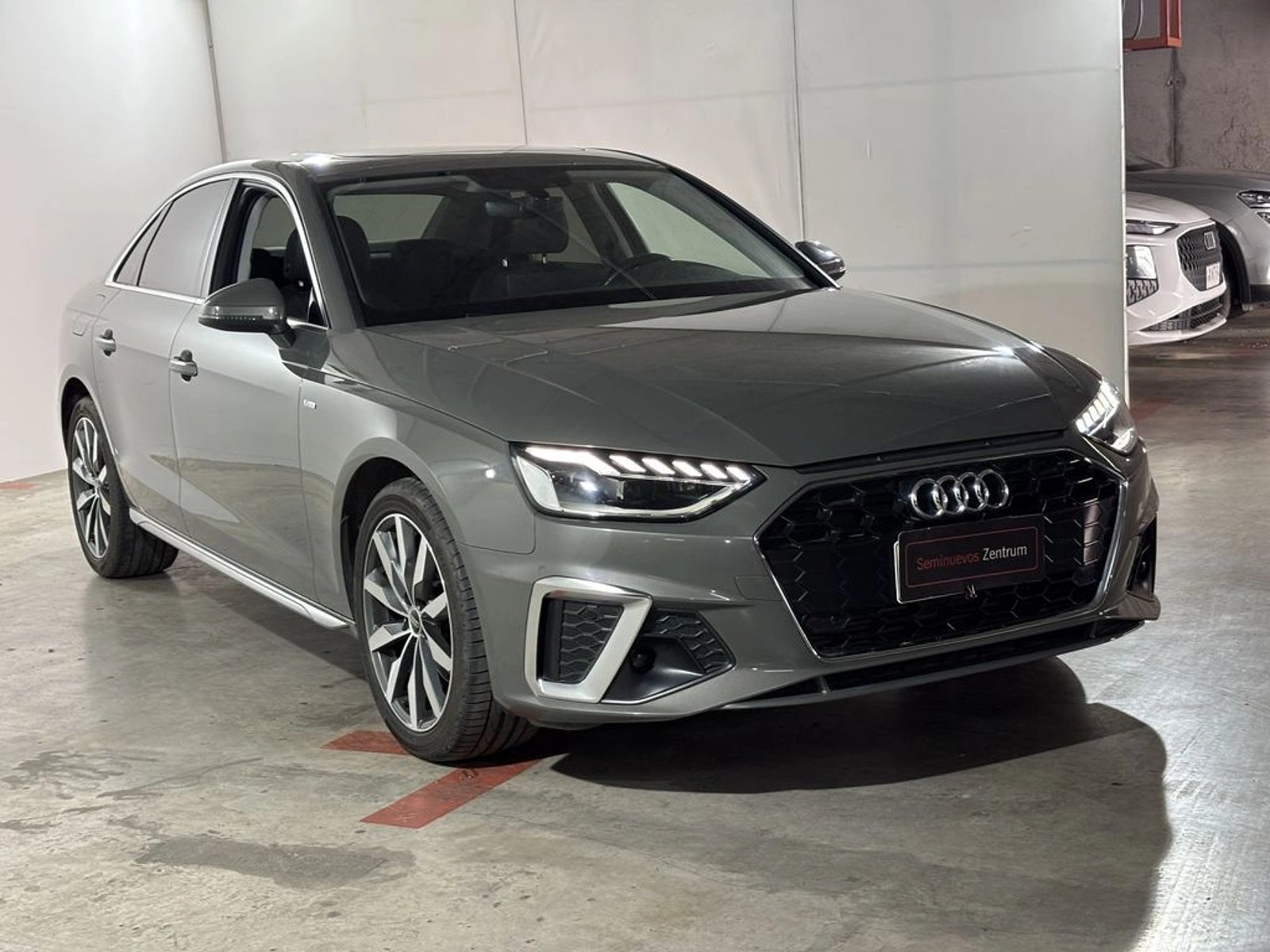 Audi A4 35 TFSI Sport 2023 - Foto 3 de 20