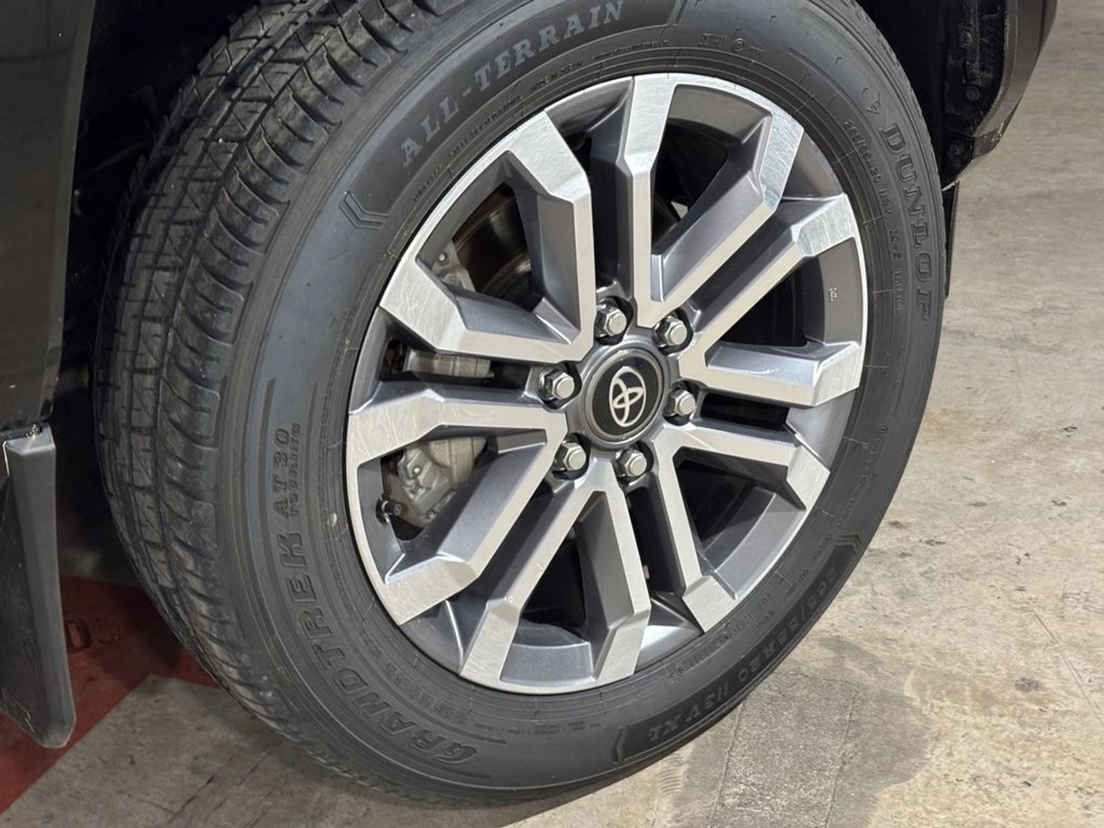 Toyota 4RUNNER 4X4 2.4 AUT 2026 - Foto 4 de 16
