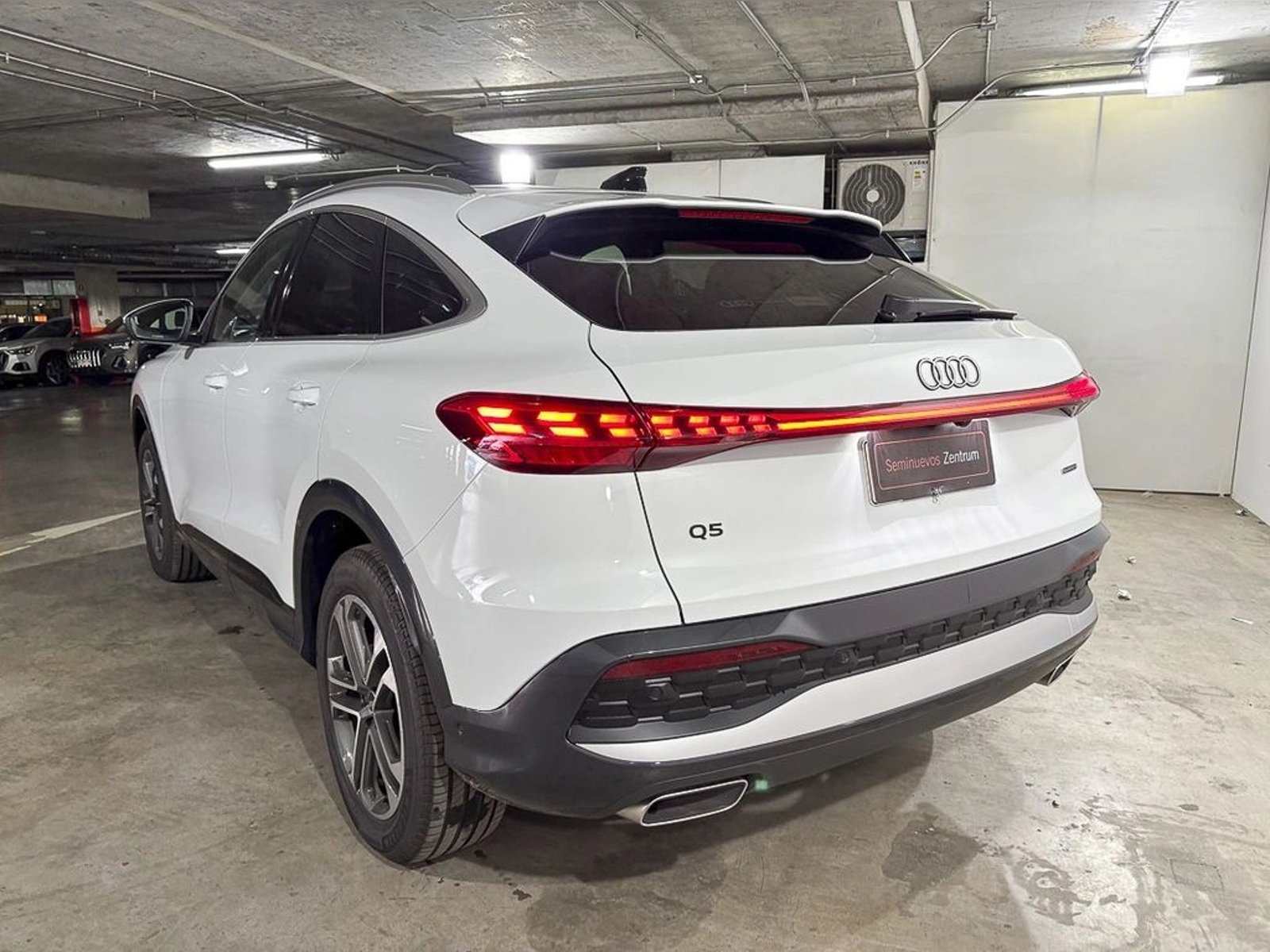 AUDI Q5 SPORTBACK TFSI 4X4 2.0 AUT 2026 - Imagen 8 de 18