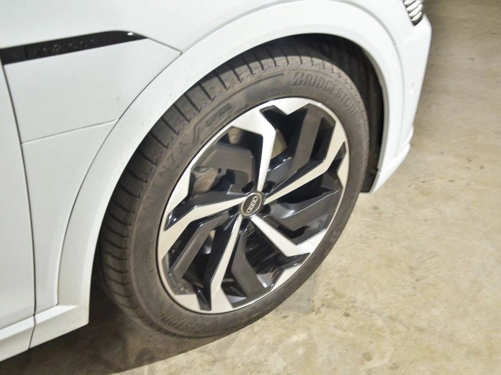 Audi Q8 e-tron E-TRON 55 SPORT 2025 - Foto 5 de 19