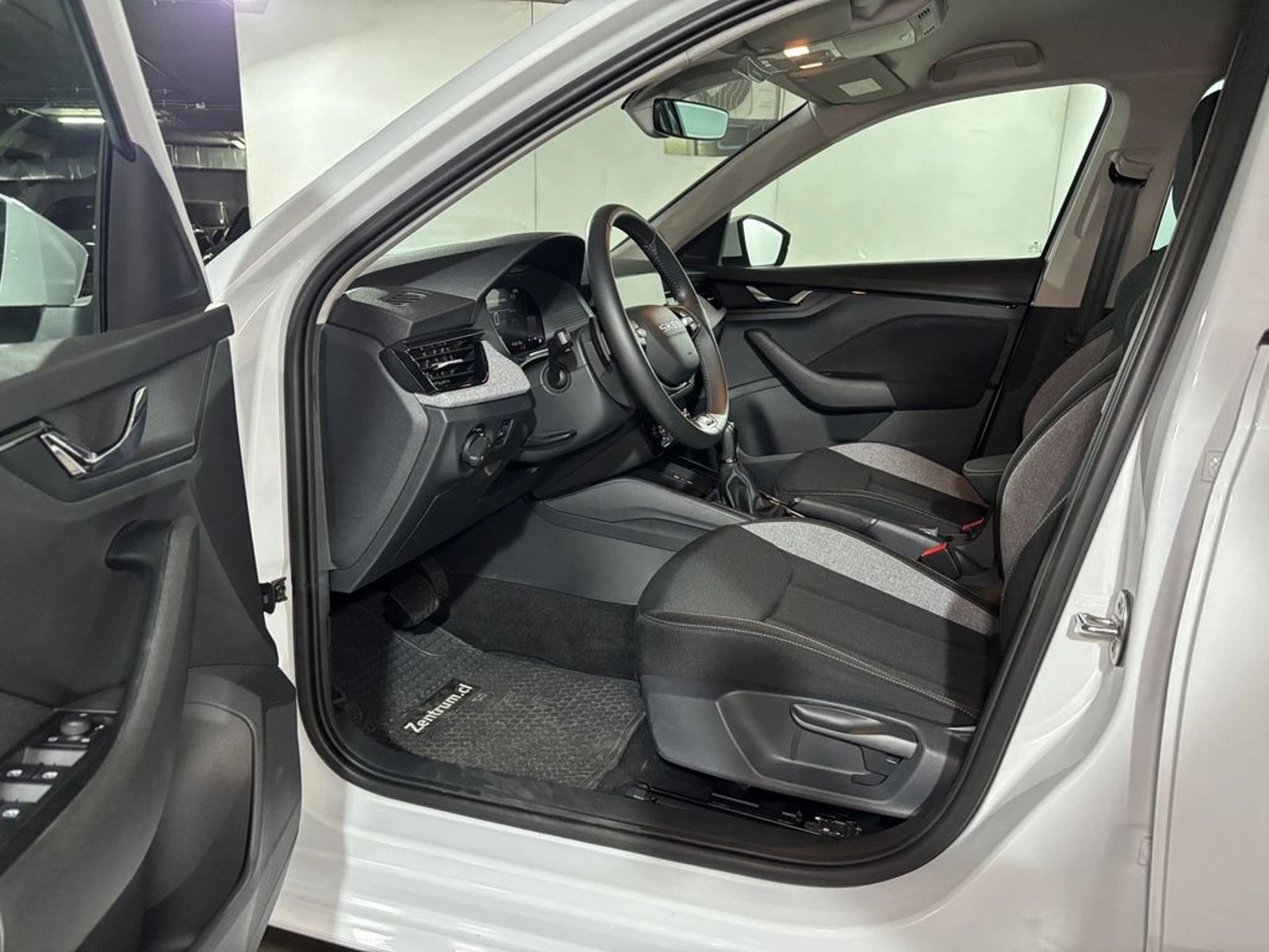 Skoda KAMIQ 1.5 TSI AT - Design 2027 - Imagen 14 de 20