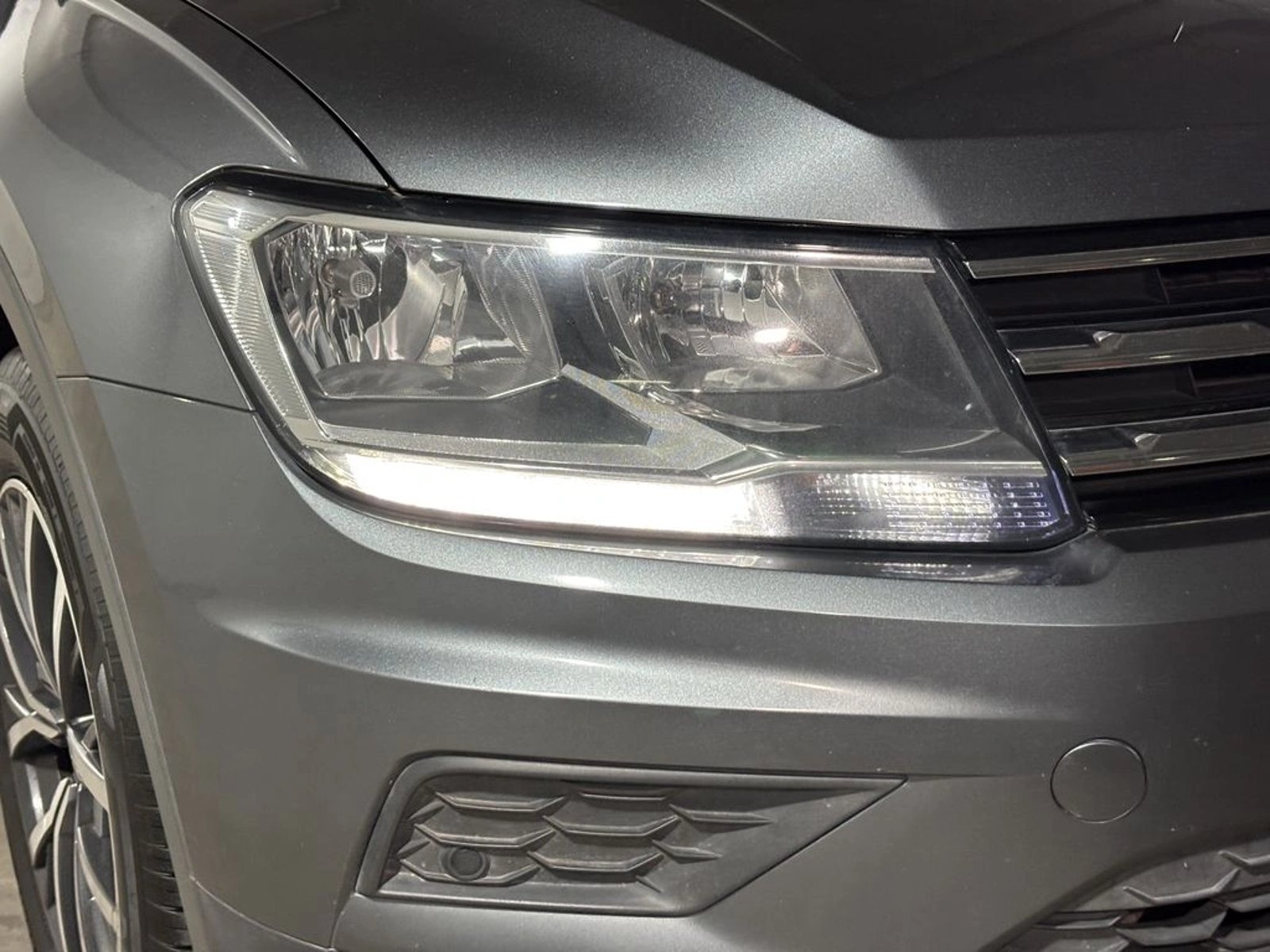 Volkswagen TIGUAN 1.4 TSI TRENDLINE 4X2 150 HP AT 5P 2022 - Foto 4 de 17