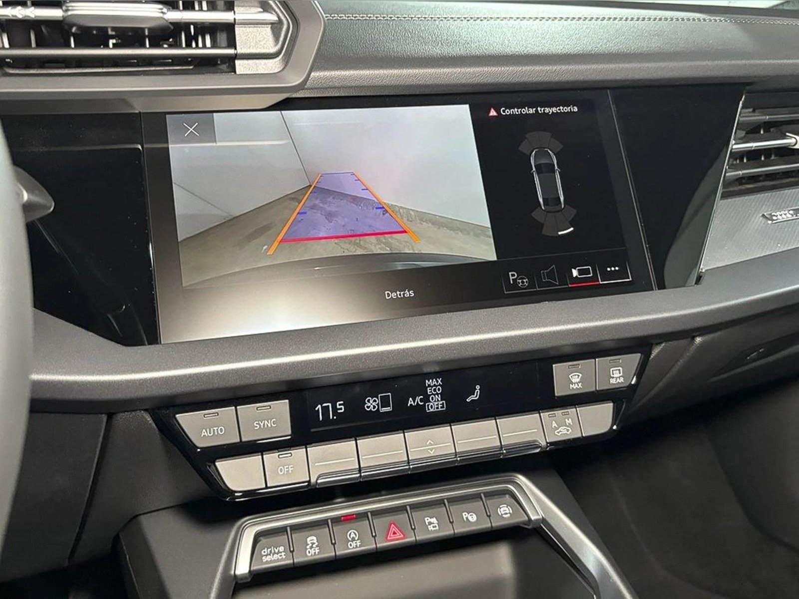 AUDI A3 Sedan PI 35 TFSI MHEV 2025 - Imagen 11 de 15