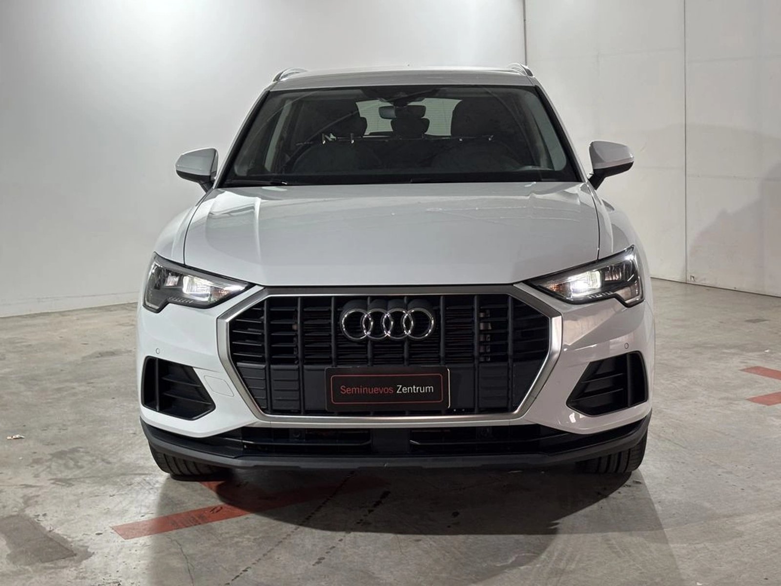 Audi Q3 35 TFSI 1.4 AUT 2024 - Foto 2 de 20