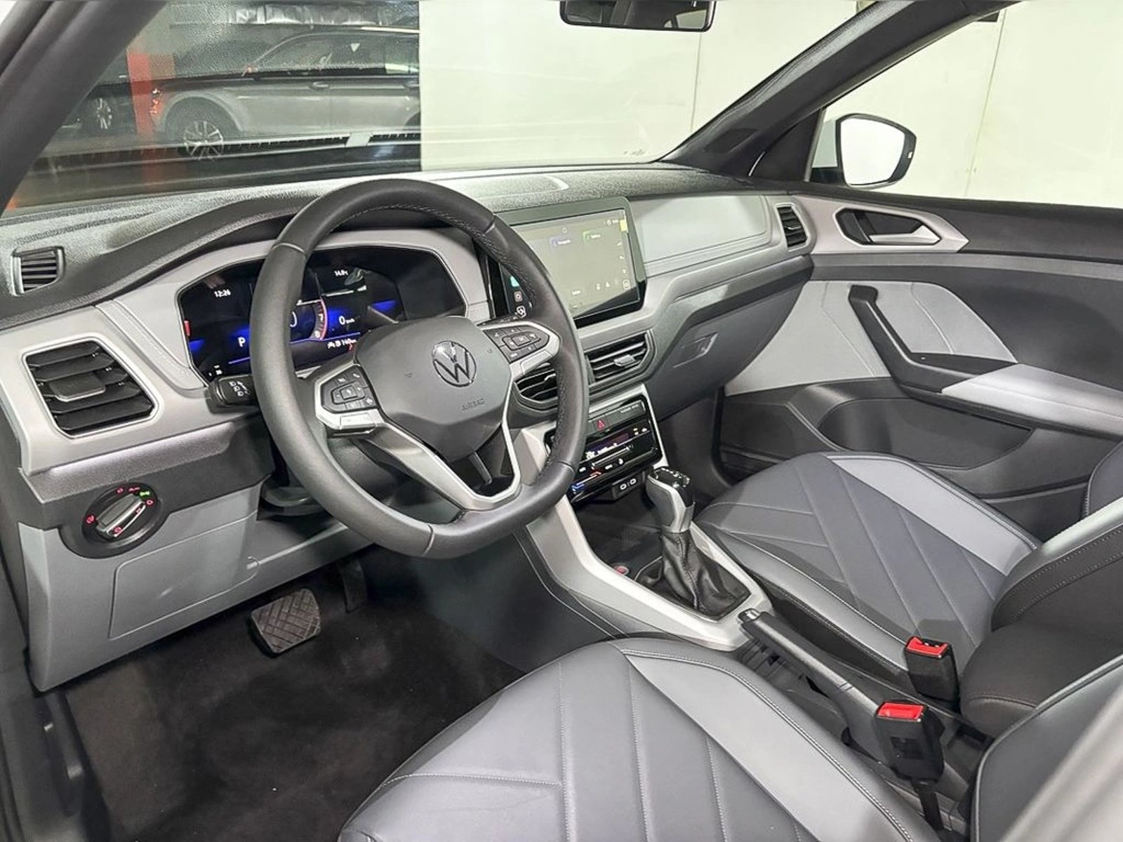 VOLKSWAGEN T-CROSS 1.0 TSI AT Comfortline 2026 - Imagen 9 de 17