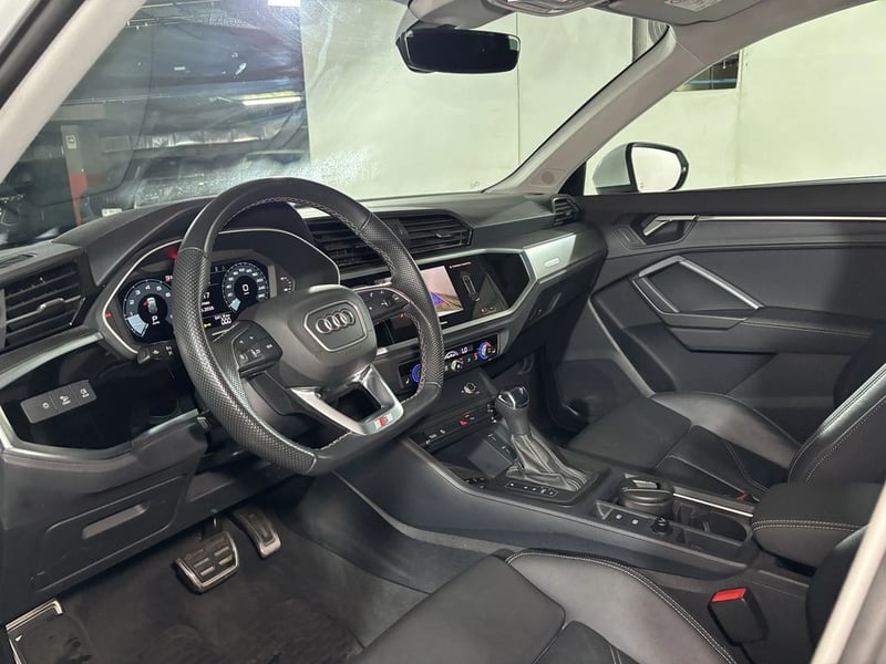 Audi Q3 35 TFSI 1.4 AUT S-Line 2024 - Imagen 13 de 20