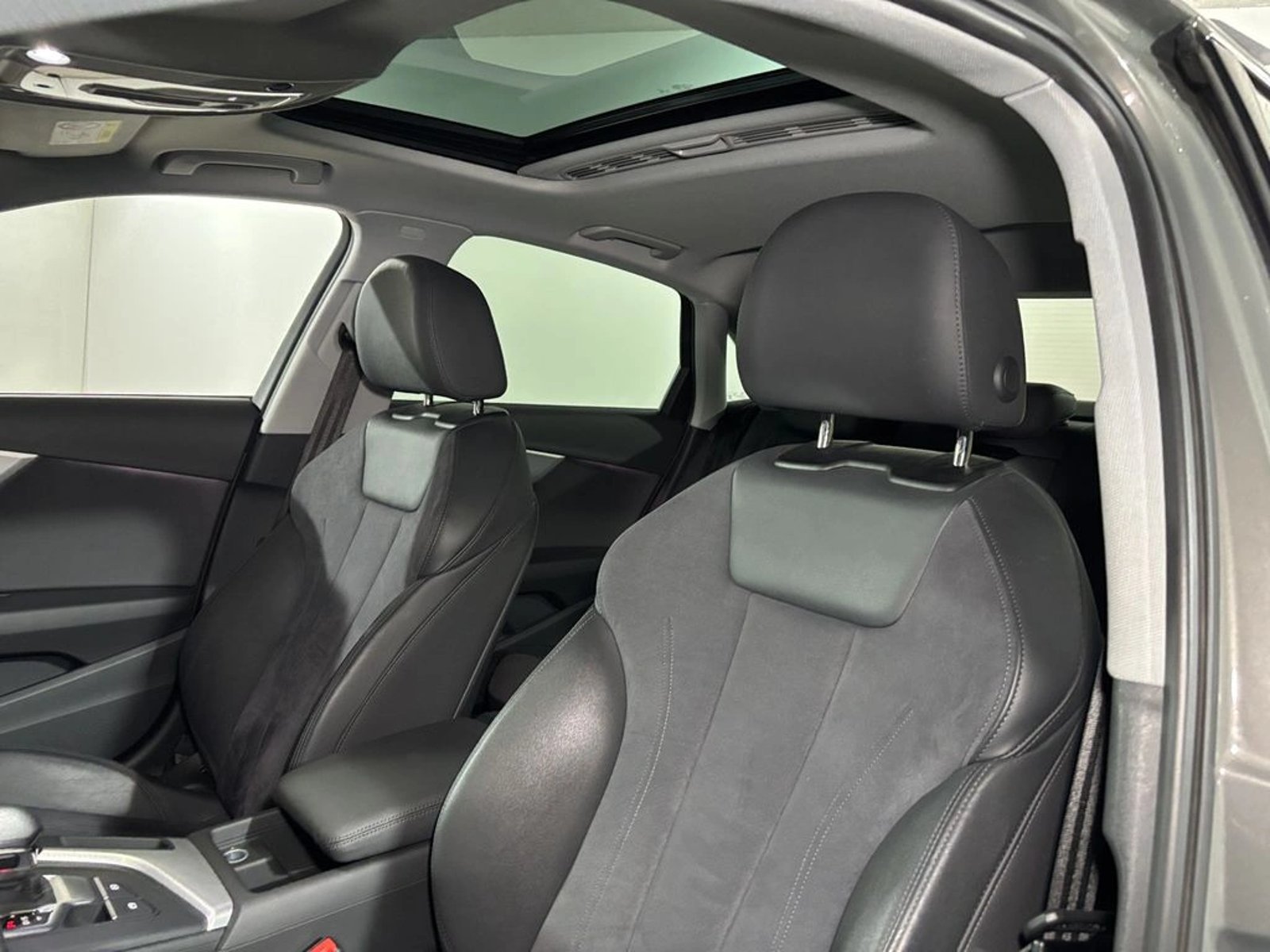 Audi A4 35 TFSI Sport 2023 - Imagen 12 de 20