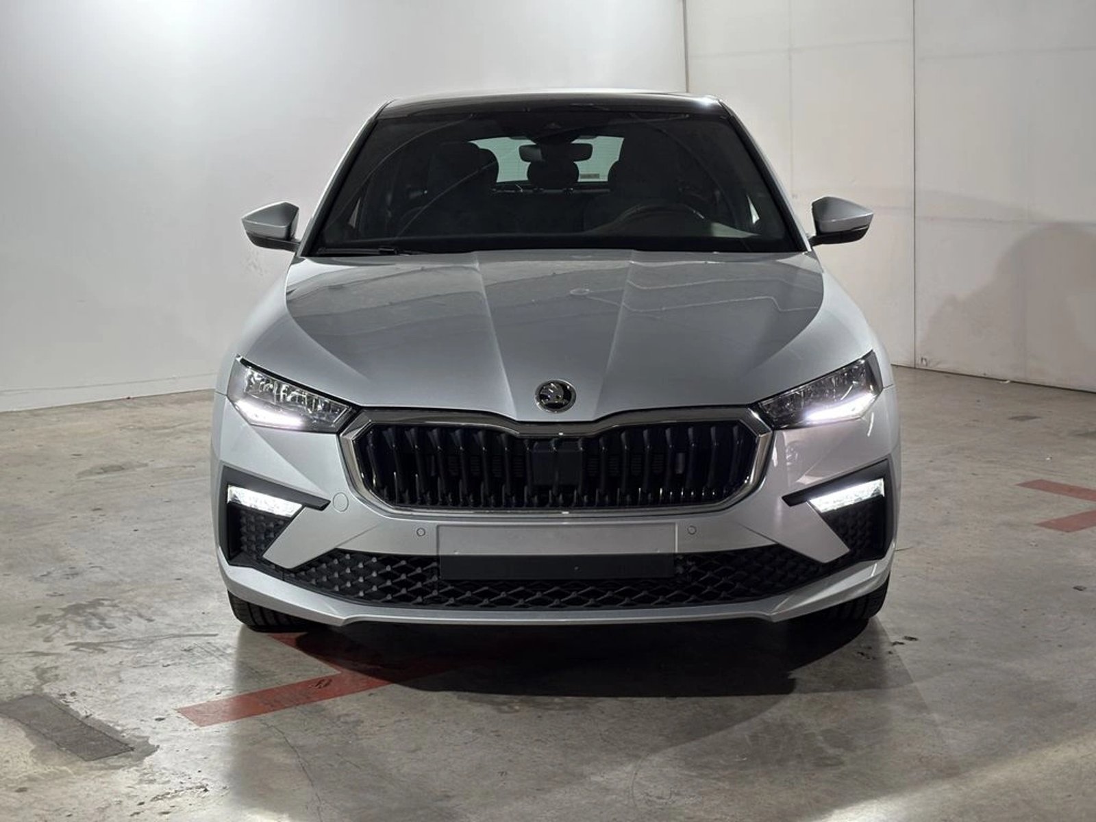 Skoda FABIA 1.5 TSI AT - Design 2027 - Foto 2 de 20