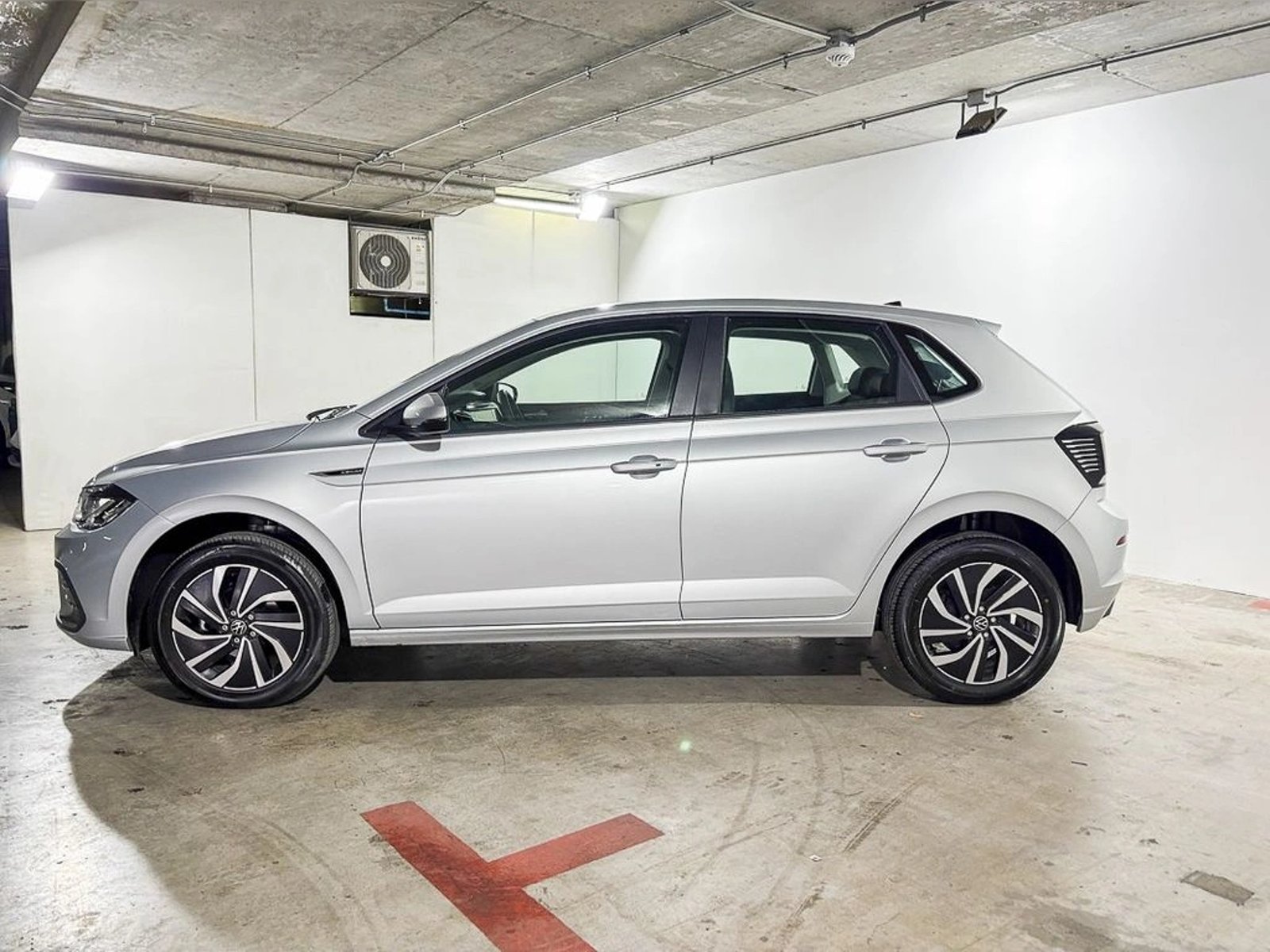 VOLKSWAGEN POLO 1.0 TSI AT Highline 2026 - Imagen 9 de 17