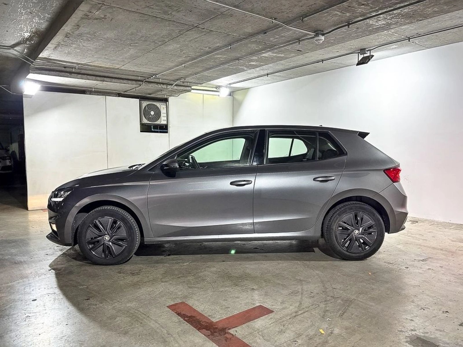 SKODA FABIA 1.0 TSI Ambition MT 2023 - Imagen 6 de 15