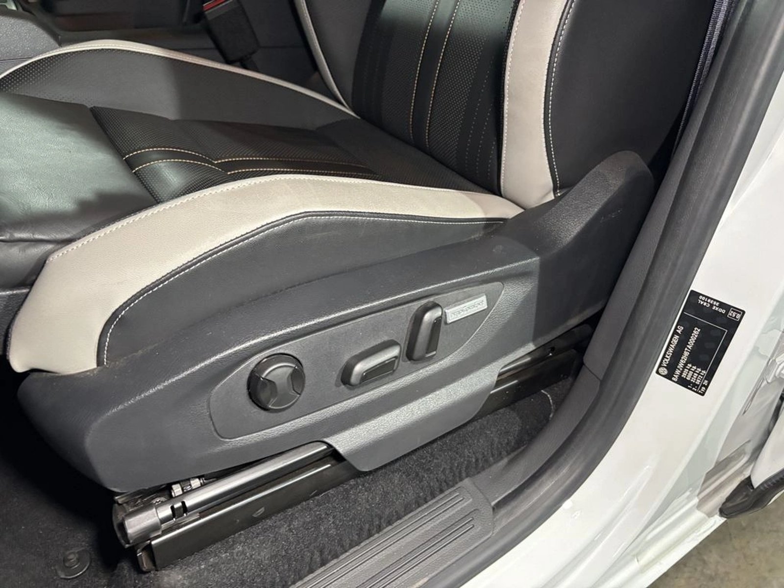VOLKSWAGEN AMAROK V6 3.0 TDI AT Highline 4Motion 2025 - Imagen 13 de 20
