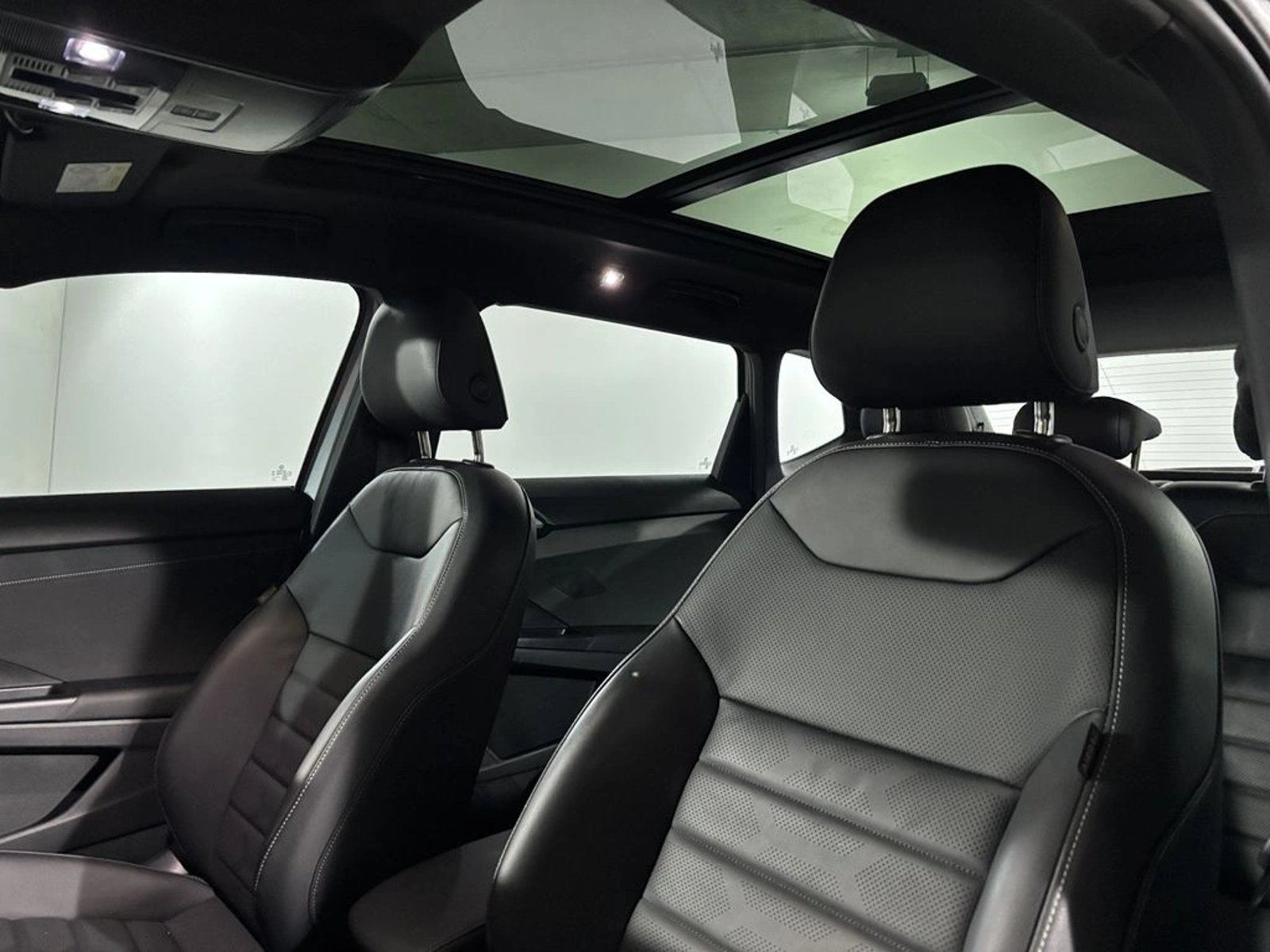Volkswagen TAOS HIGHLINE AUT 2025 - Imagen 15 de 20