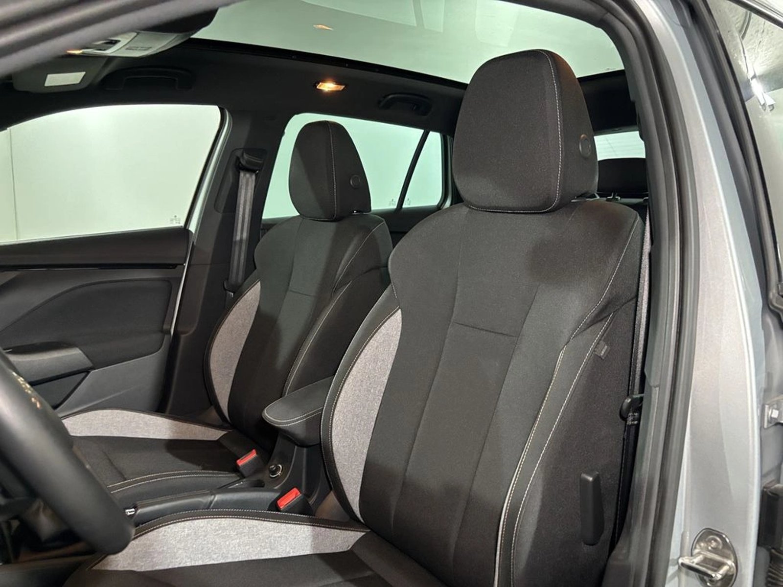 Skoda FABIA 1.5 TSI AT - Design 2027 - Imagen 15 de 20