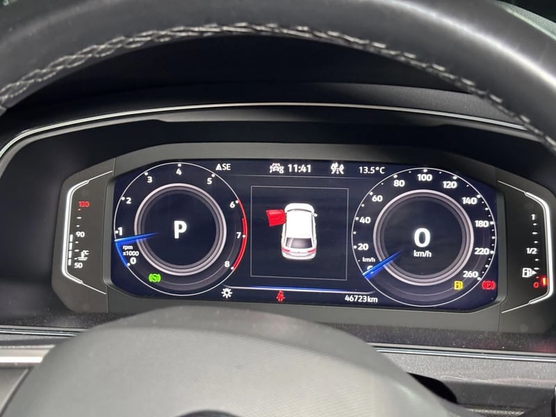 Volkswagen TIGUAN TSI 4X2 1.4 AUT 2023 - Imagen 16 de 18