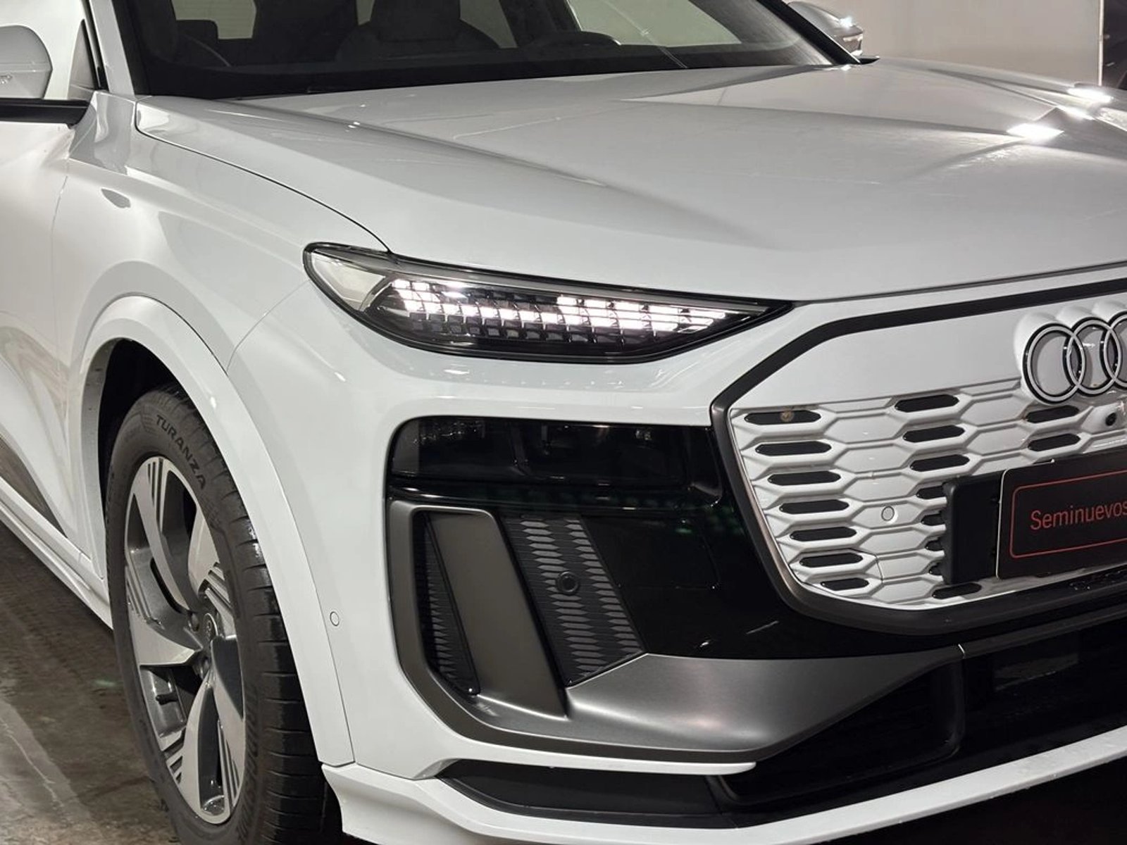 Audi Q6 e-tron 50 Sport 2026 - Foto 4 de 20