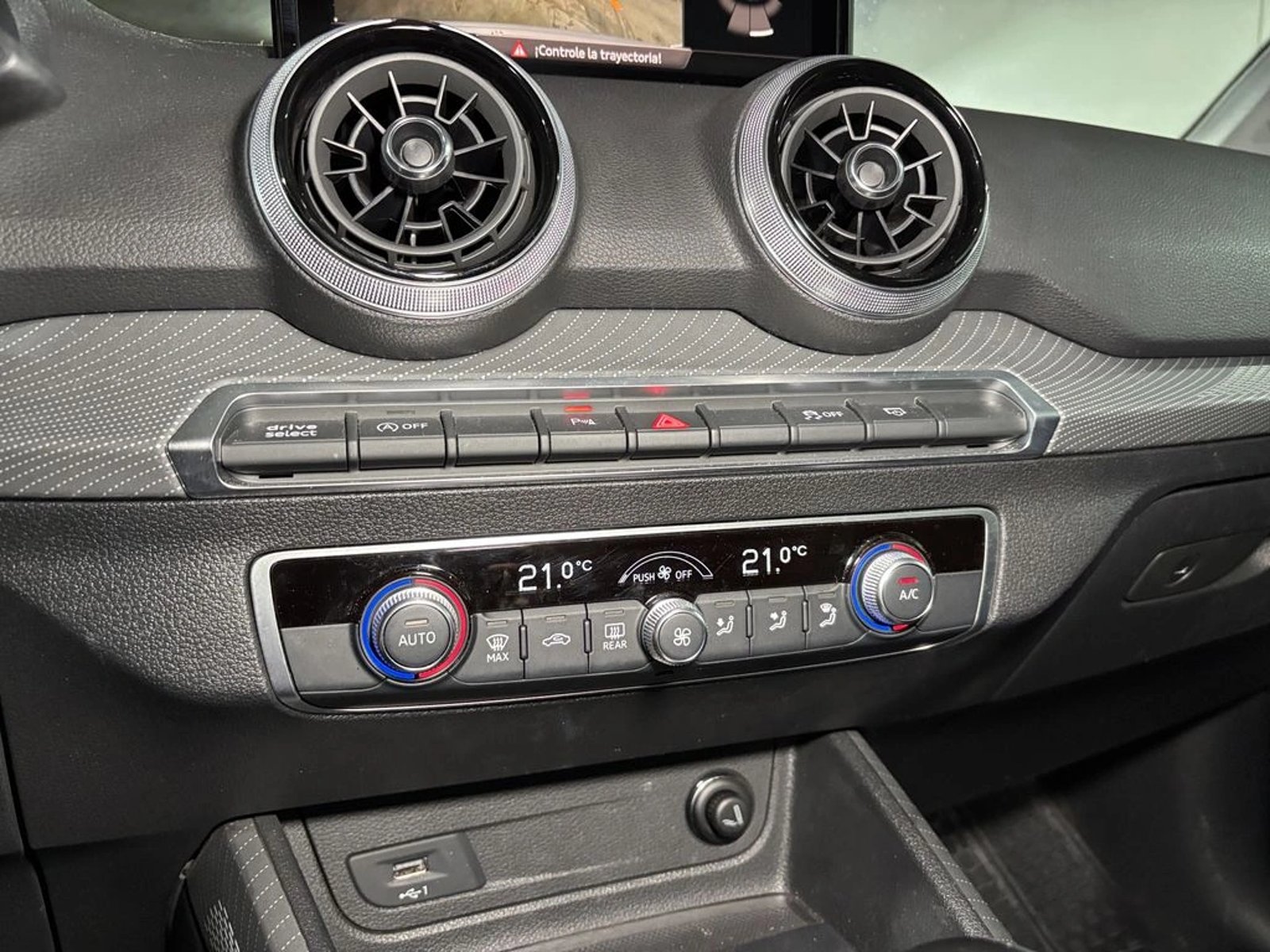 AUDI Q2 PI 35 TFSI Sport 2022 - Imagen 14 de 18
