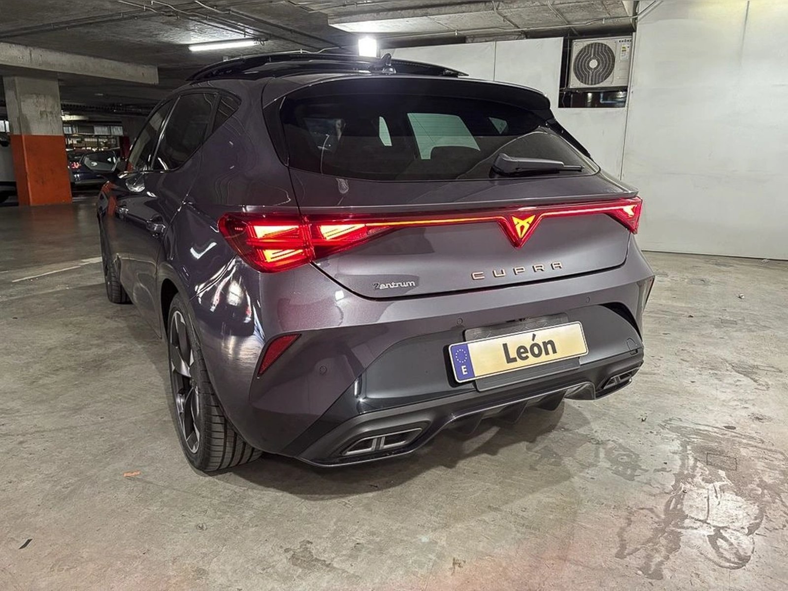 SEAT LEON 1.5 TSI mHEV AT 2025 - Foto 5 de 14