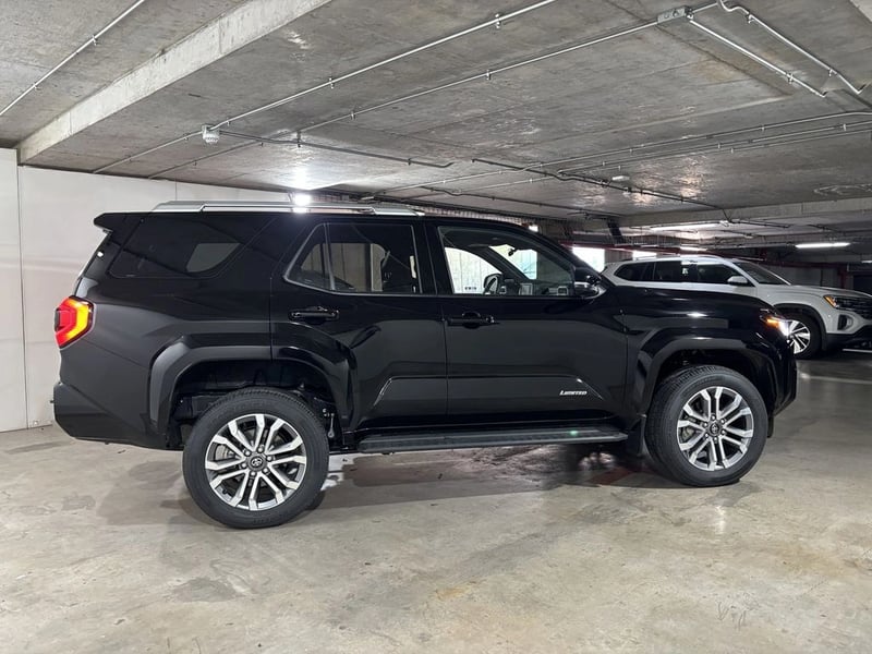 Toyota 4RUNNER 4X4 2.4 AUT 2026 - Imagen 3 de 16