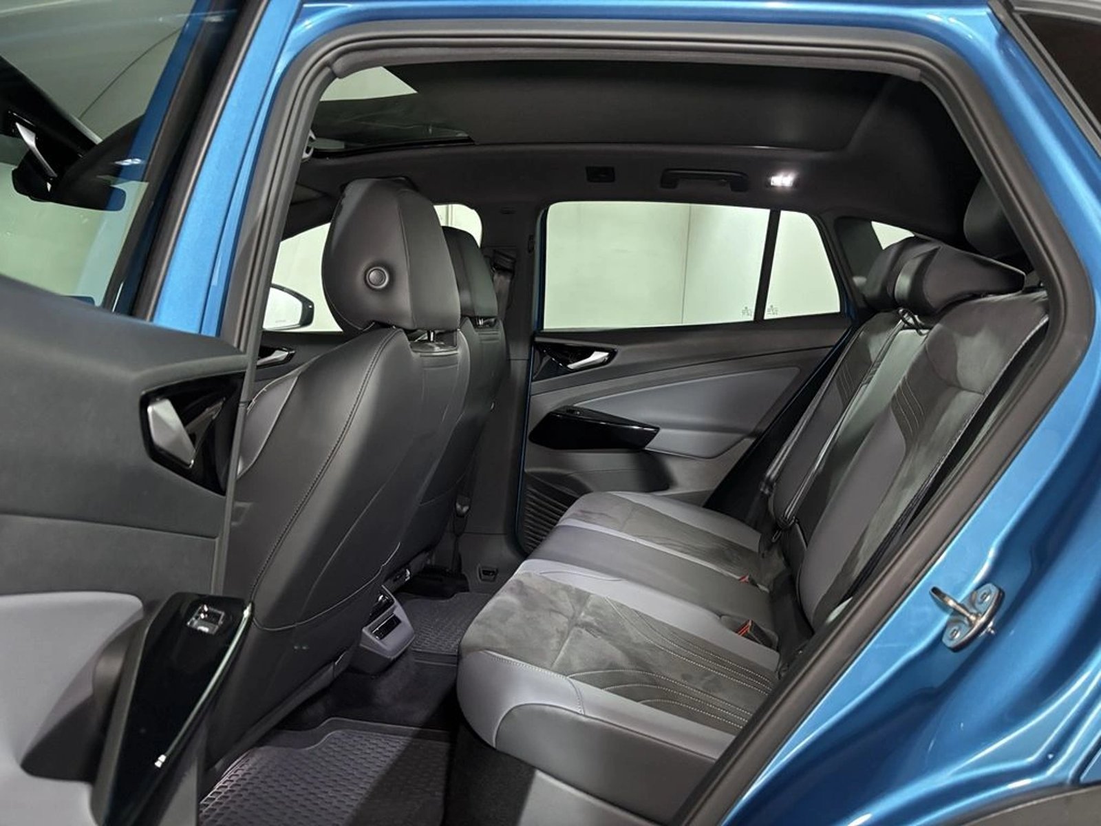 Volkswagen ID4 ELECTRICO RWD AT 5P 2025 - Imagen 13 de 19