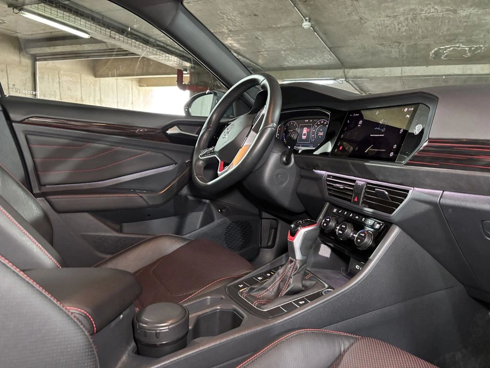 Volkswagen JETTA GLI 4X2 2.0 AUT 2024 - Imagen 8 de 20