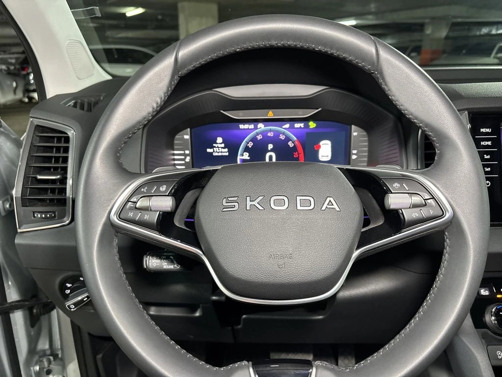 SKODA KAROQ 1.4 TSI DESIGN 4X2 AT 5P 2026 - Imagen 16 de 19