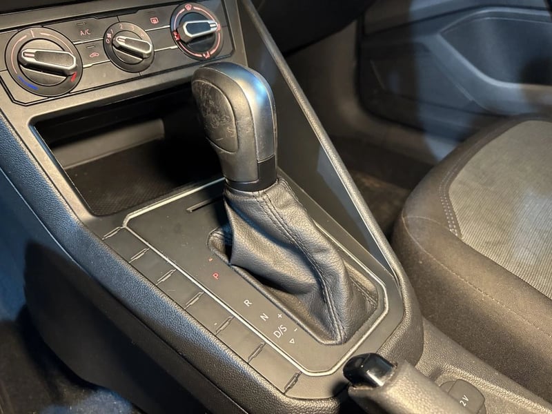 Volkswagen NIVUS 1.0 TSI AT Comfortline 2023 - Imagen 15 de 20