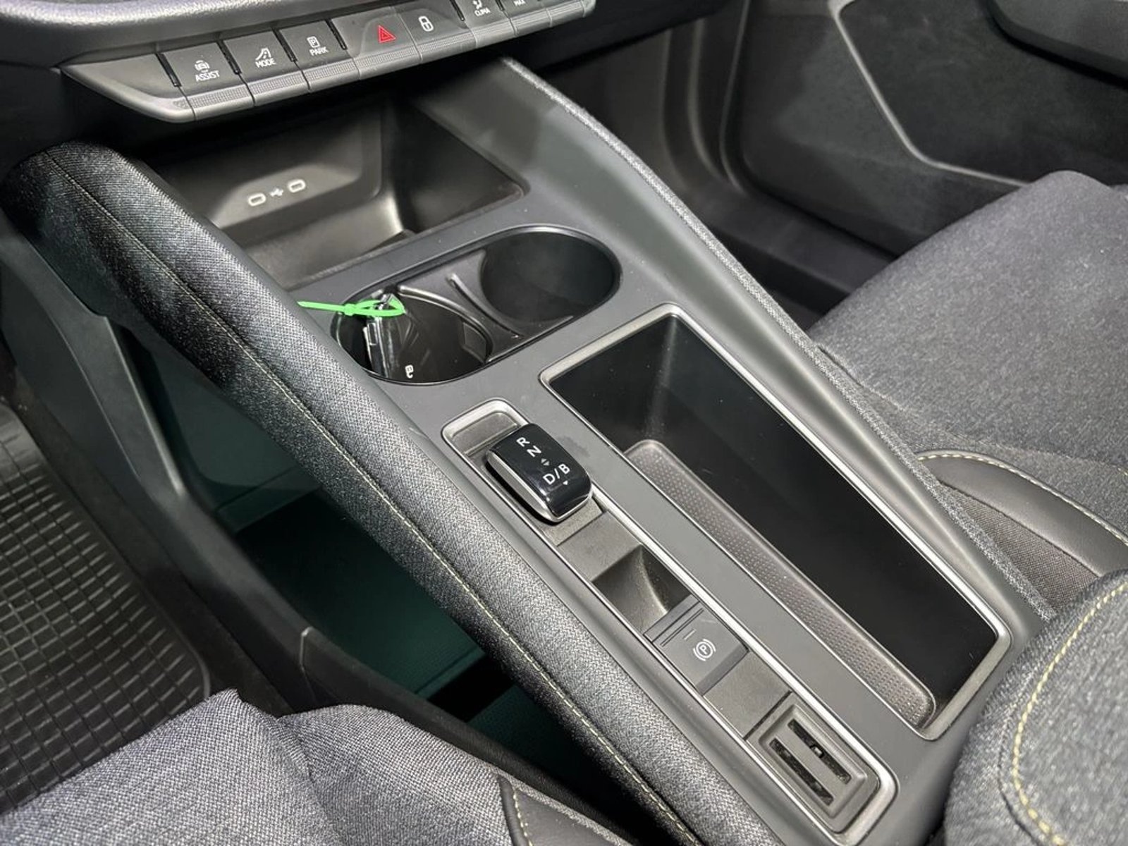 Skoda ELROQ 0.0 DESIGN BEV AT ELECTRICO 2026 - Imagen 15 de 20