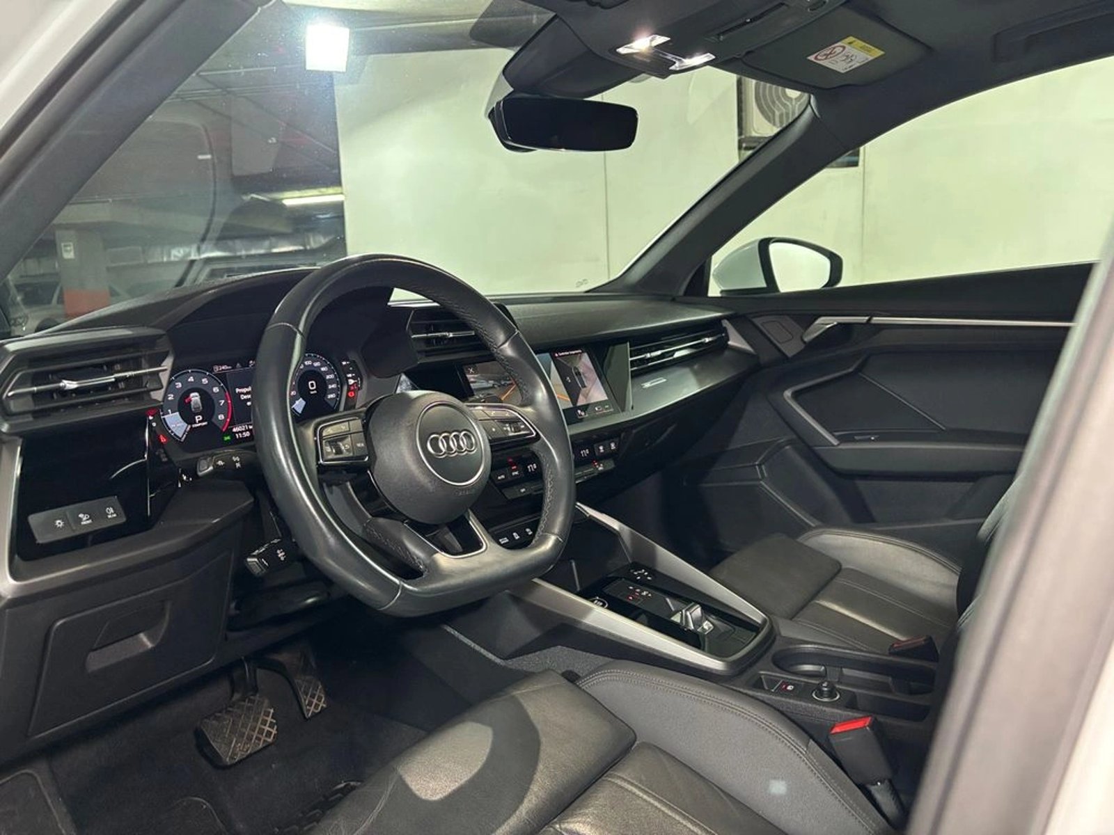 Audi A3 Sportback 35 TFSI Sport 2023 - Imagen 14 de 20