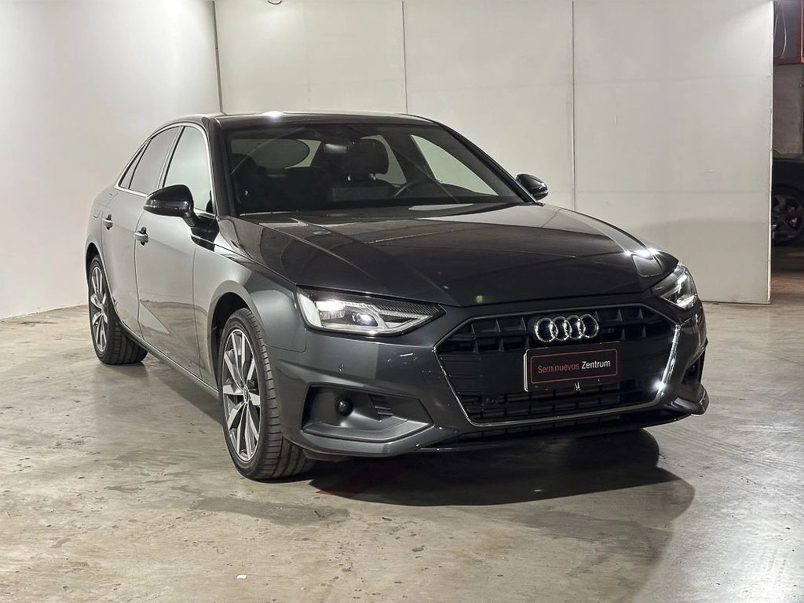 Audi A4 35 TFSI 2.0 AUT 2025 - Foto 3 de 15