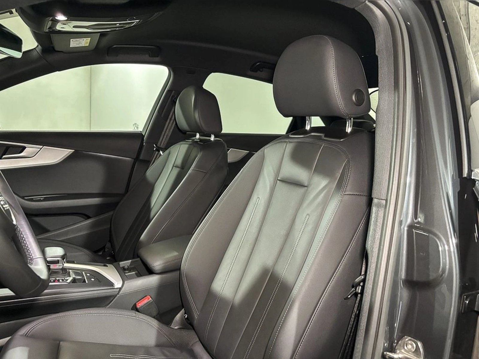 AUDI A4 35 TFSI 2.0 AUT 2025 - Imagen 8 de 15