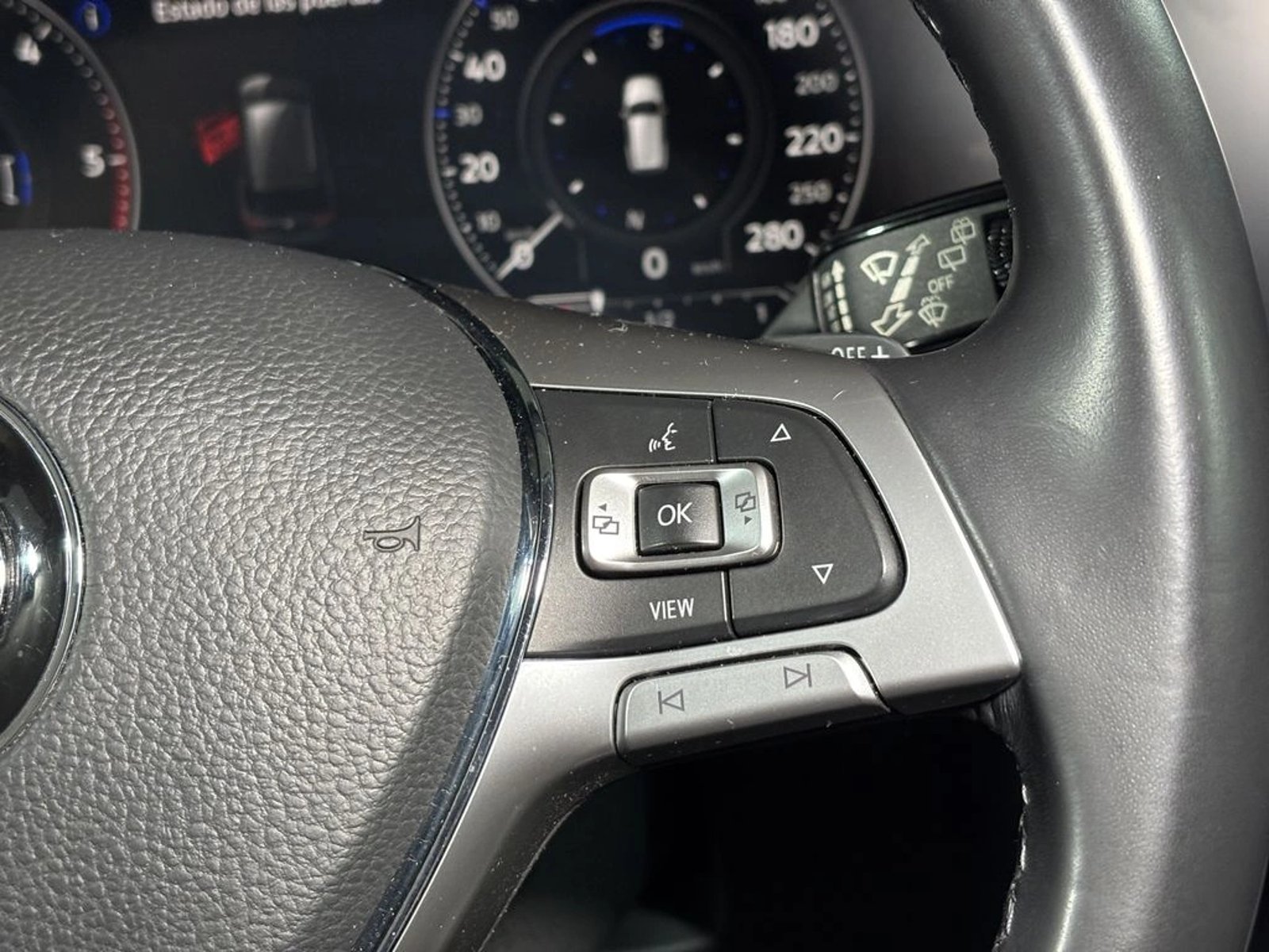 Volkswagen TOUAREG 3.0 V6 TDI LIMITED 4WD AT 5P 2020 - Imagen 20 de 20