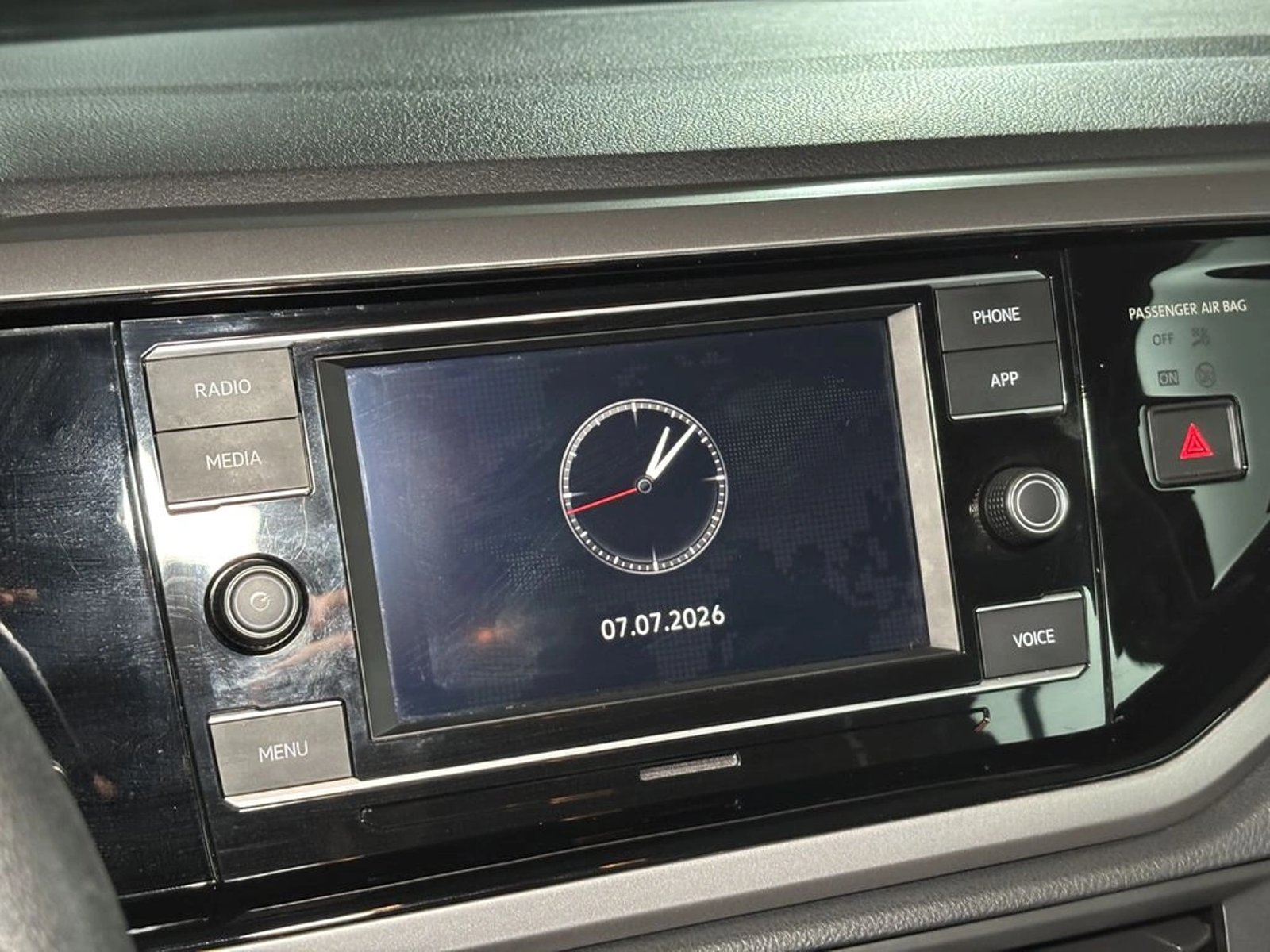 VOLKSWAGEN NIVUS 1.0 HIGHLINE HERO AT 2024 - Imagen 14 de 17