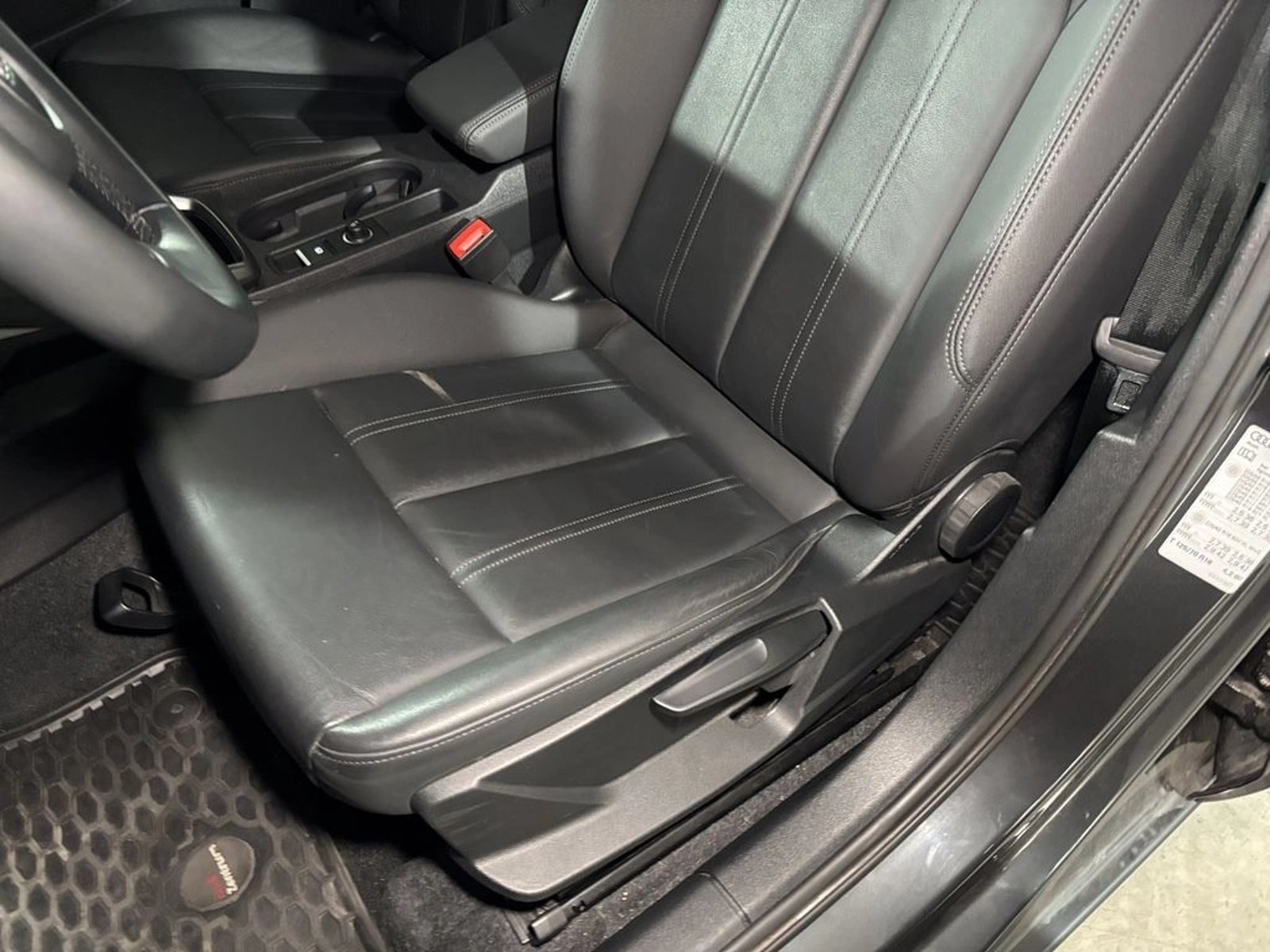Audi A3 SPORTBACK 35 TFSI 1.4 AUT 2024 - Imagen 13 de 18