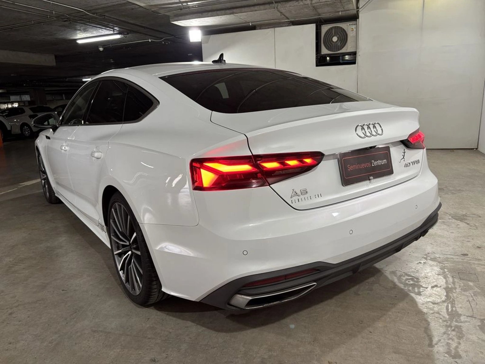 Audi A5 2.0 SPORTBACK 40 4X2 S-TRONIC AT 4P 2023 - Imagen 8 de 20