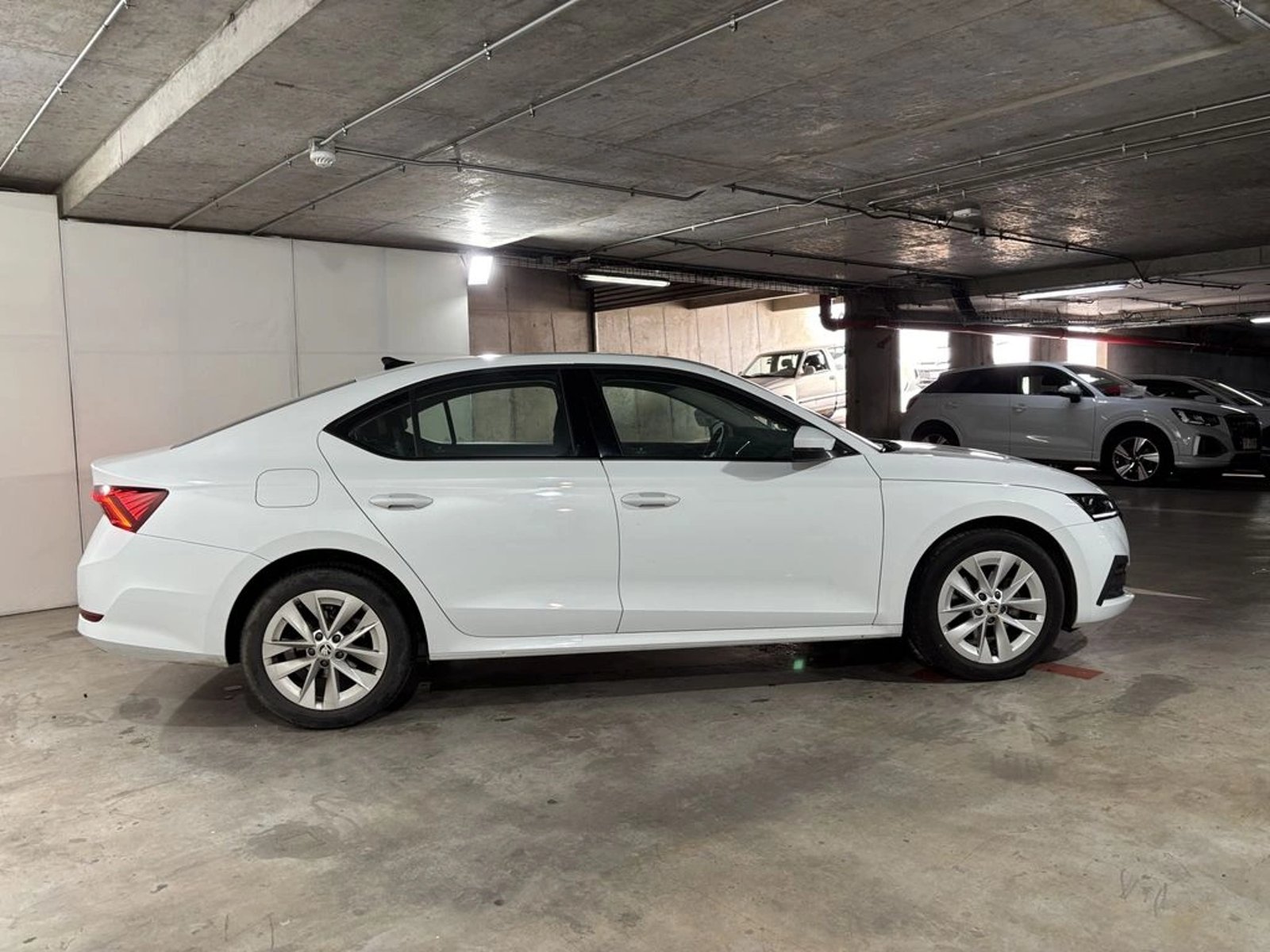 Skoda OCTAVIA 1.4 TSI STYLE AT 2025 - Foto 5 de 20